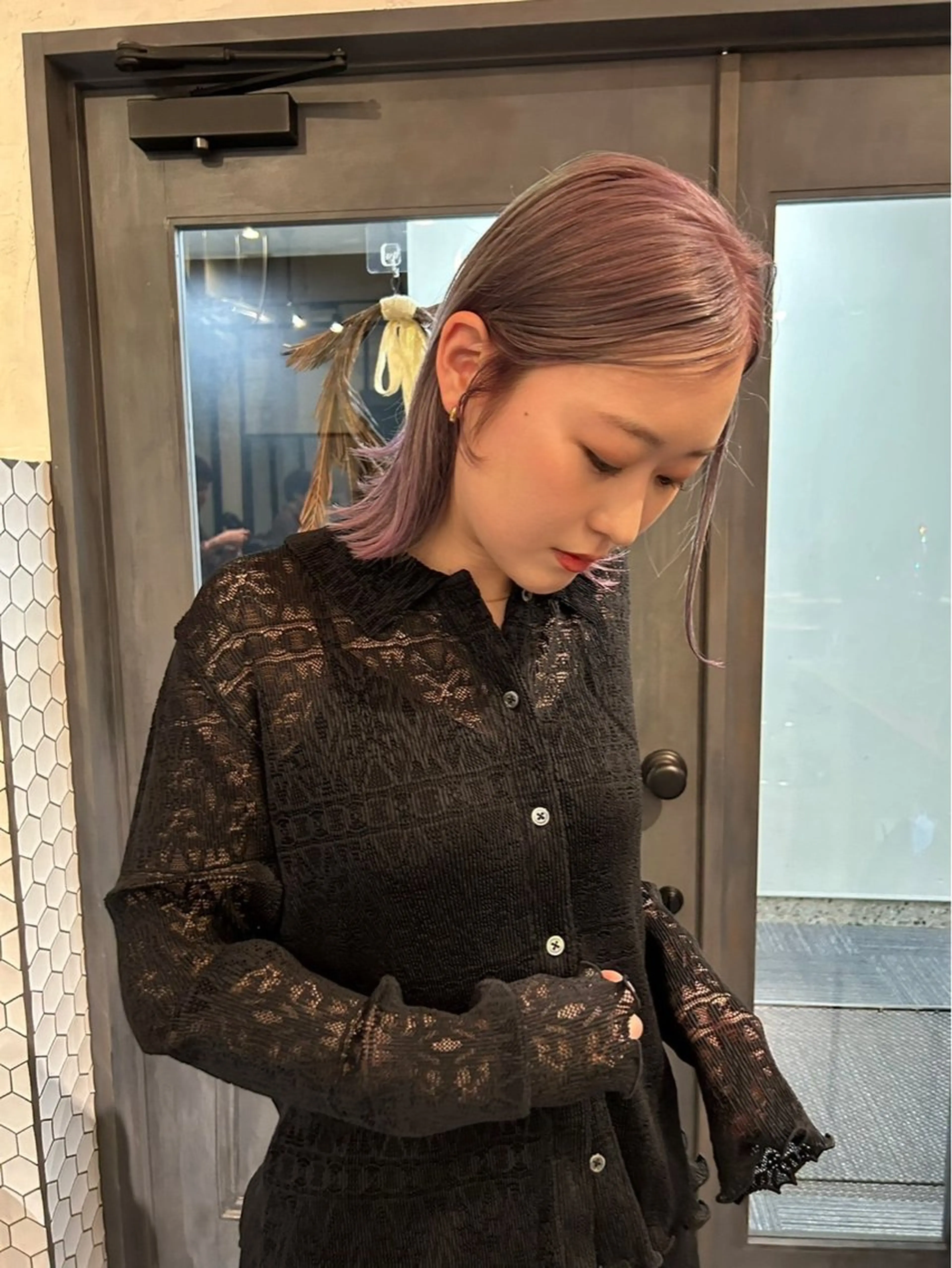 ミディアム カラー ラベンダーカラー 西岡 紗代のヘアスタイル