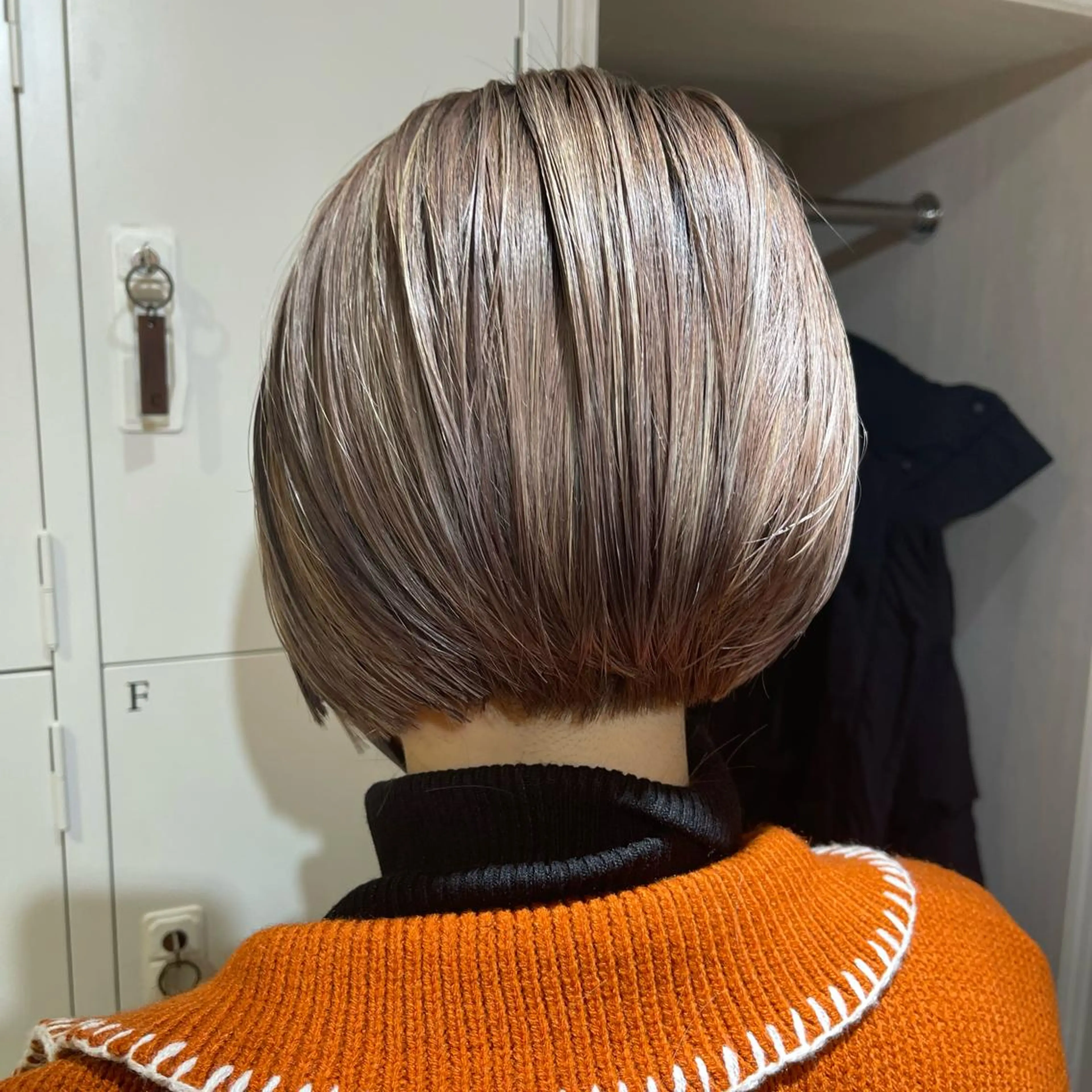 ショート カラー UMEDA FIGAROのヘアスタイル