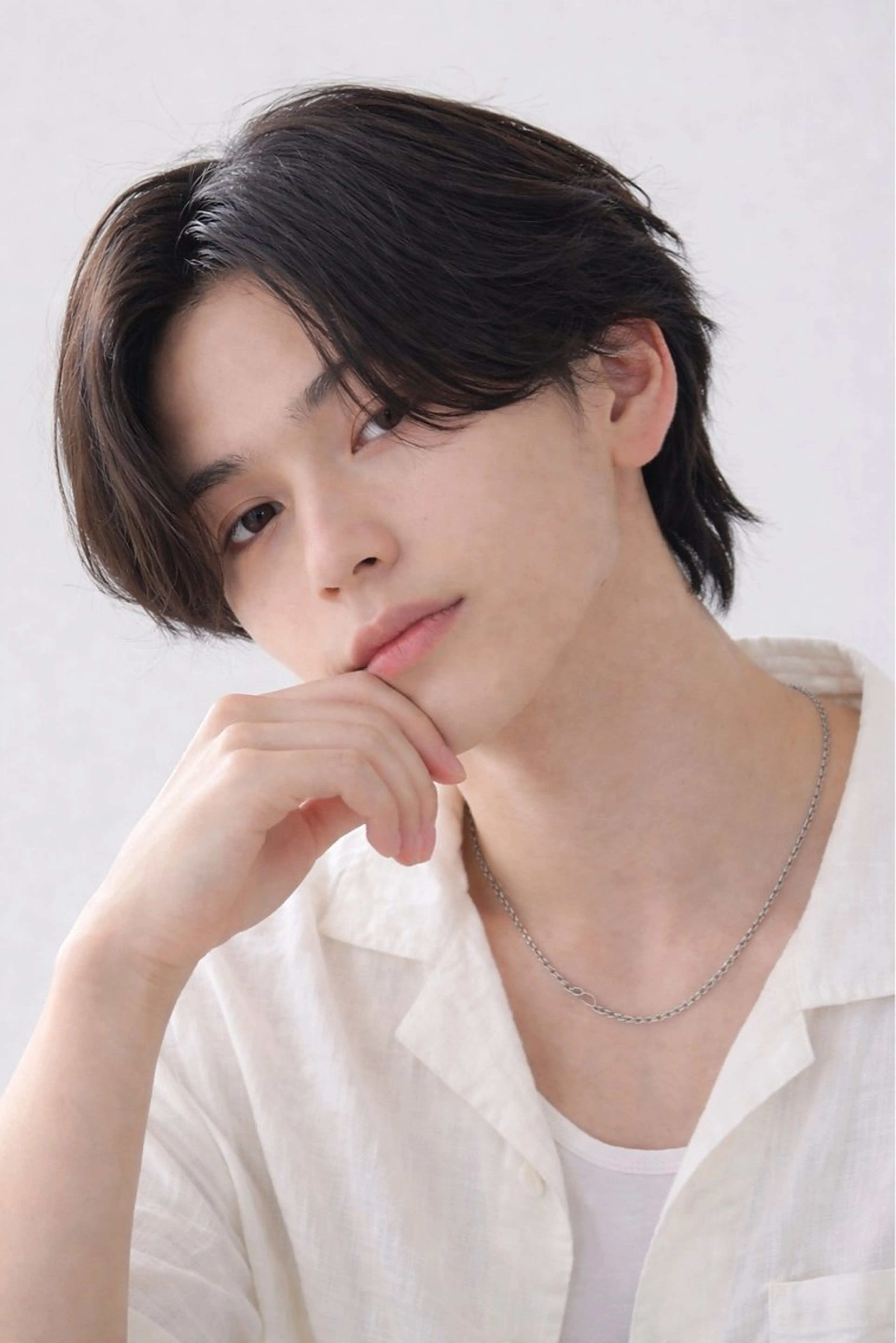 ミディアム ハイライト レイヤーカット カット ハイライトカラー 浦和メンズ新井涼太のヘアスタイル