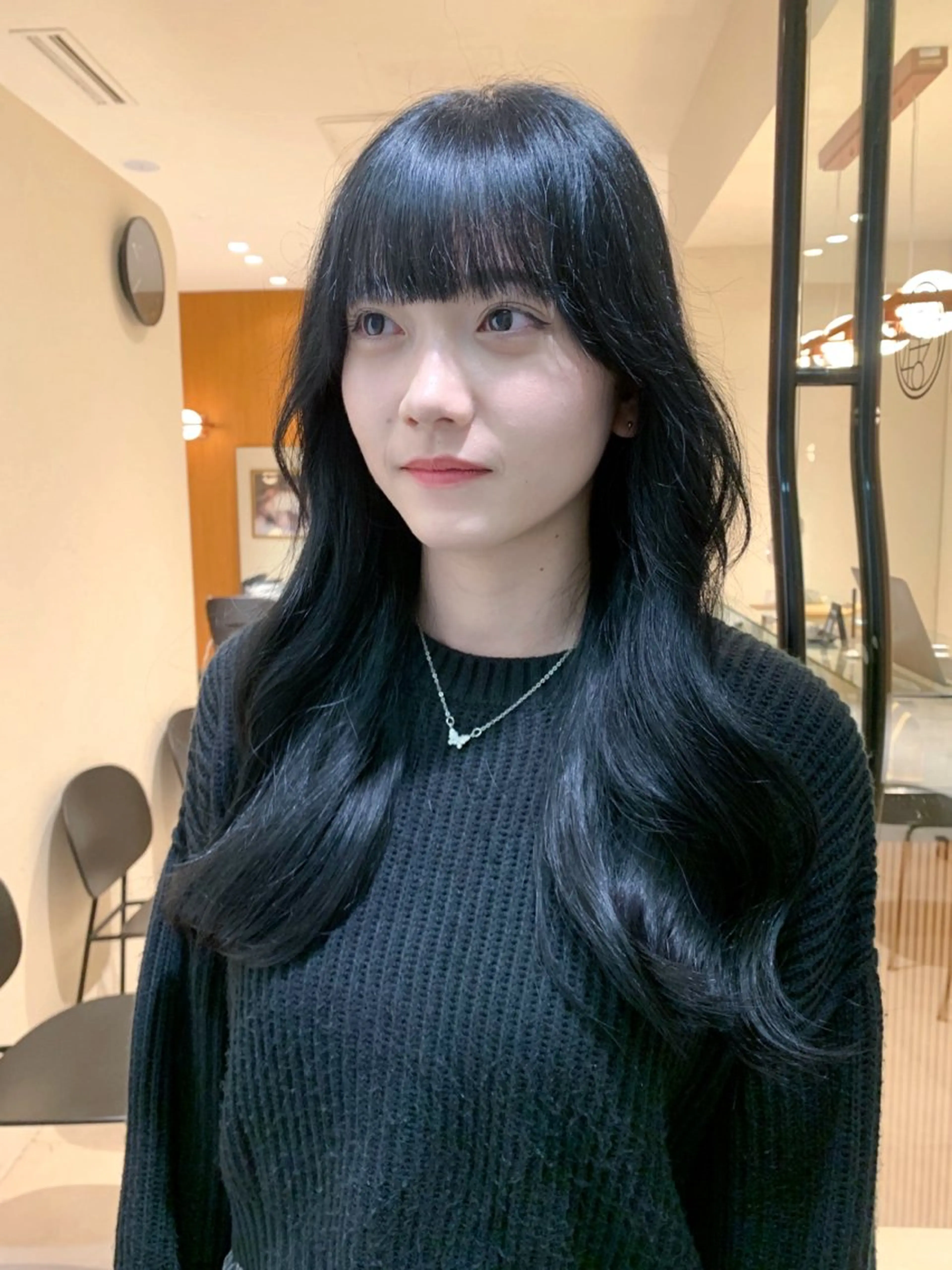 ロング カラー ヘアカラー yiye shioriのヘアスタイル