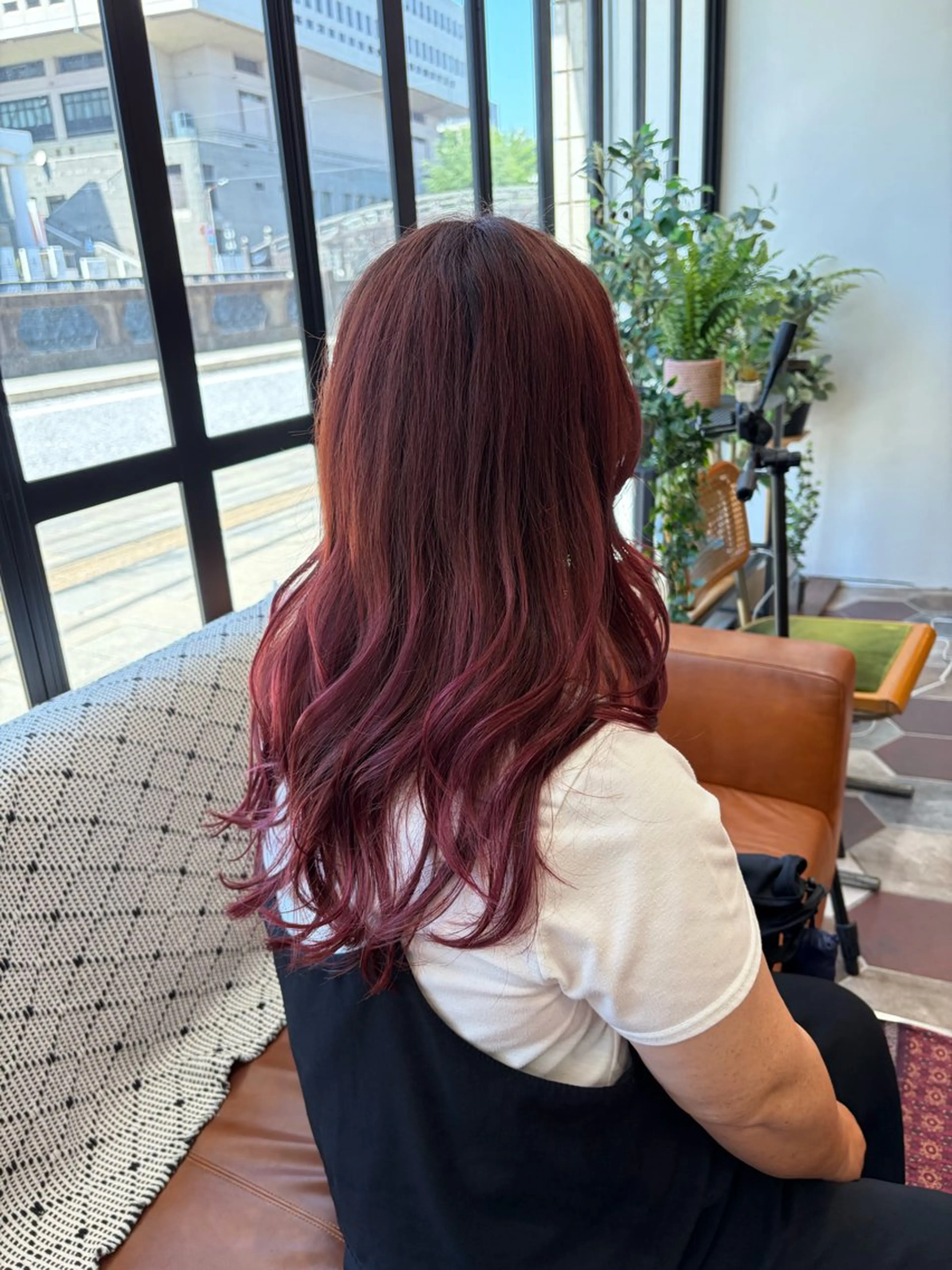 ロング ヘアカラー 上島 未緒のヘアスタイル