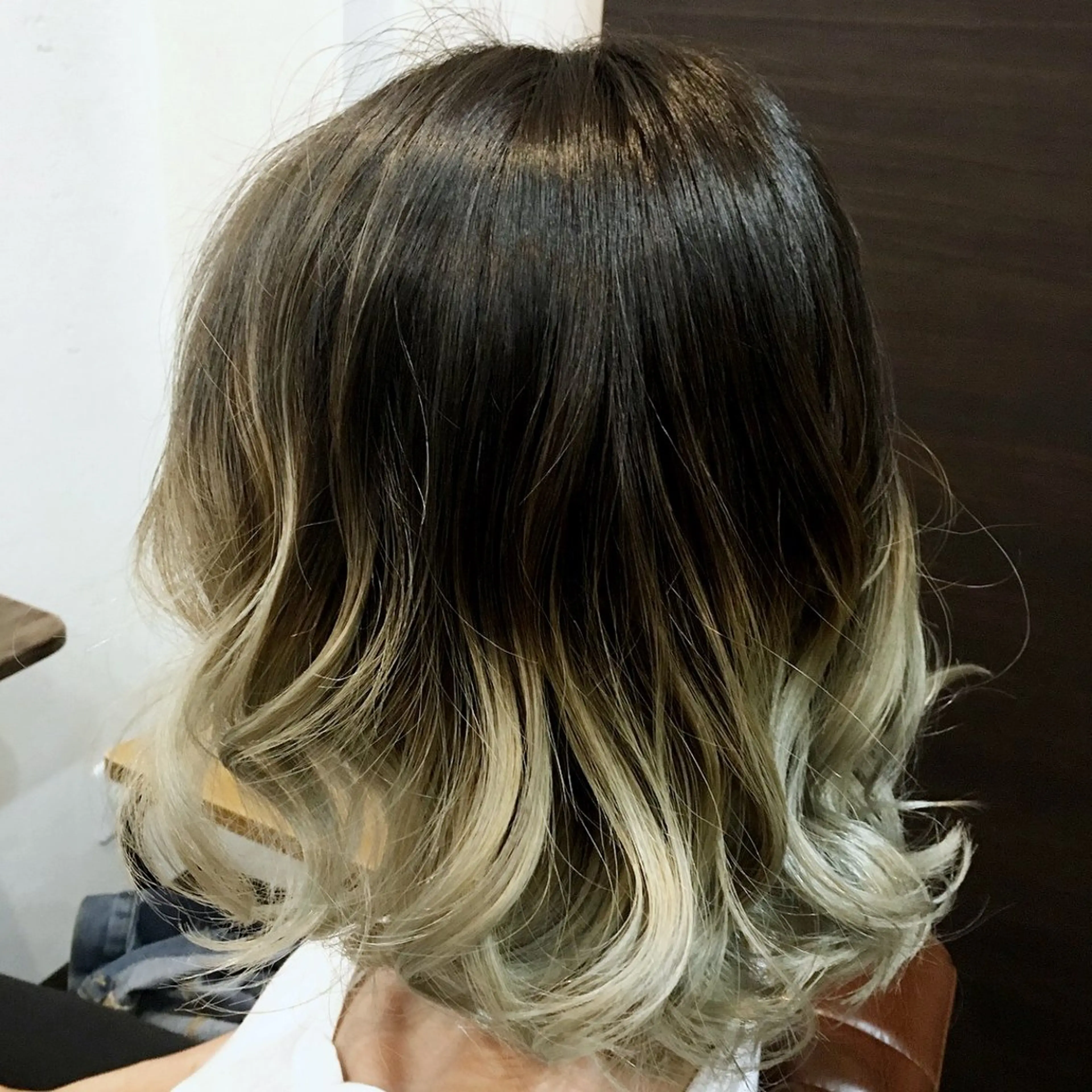 ミディアム カラー グラデーションカラー kuroken ★feniceのヘアスタイル