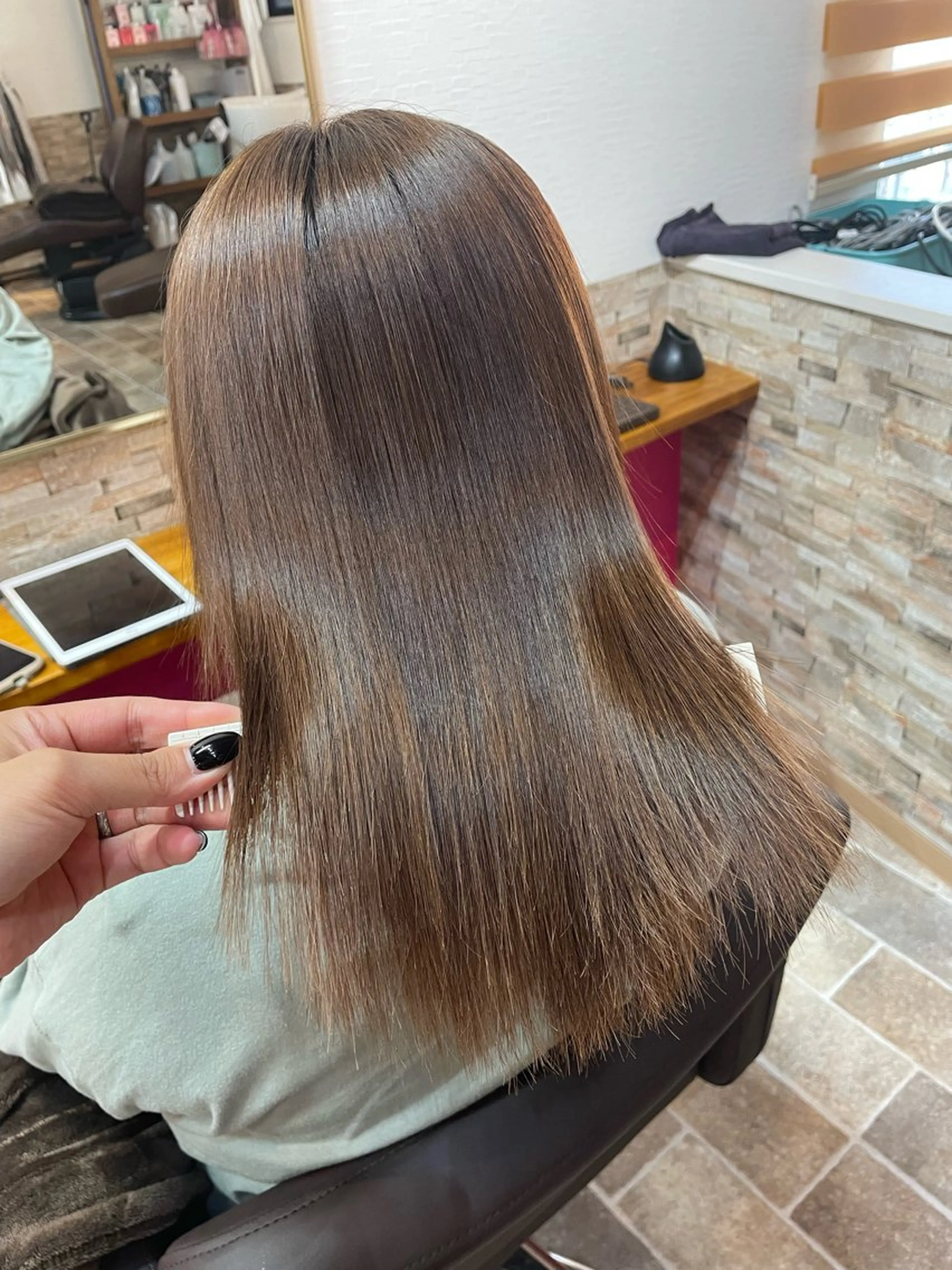 セミロング カラー ベージュカラー ブラウンカラー ブラウンベージュ カット ヘアカラー トリートメント YUI/ ブリーチカラー🌷のヘアスタイル