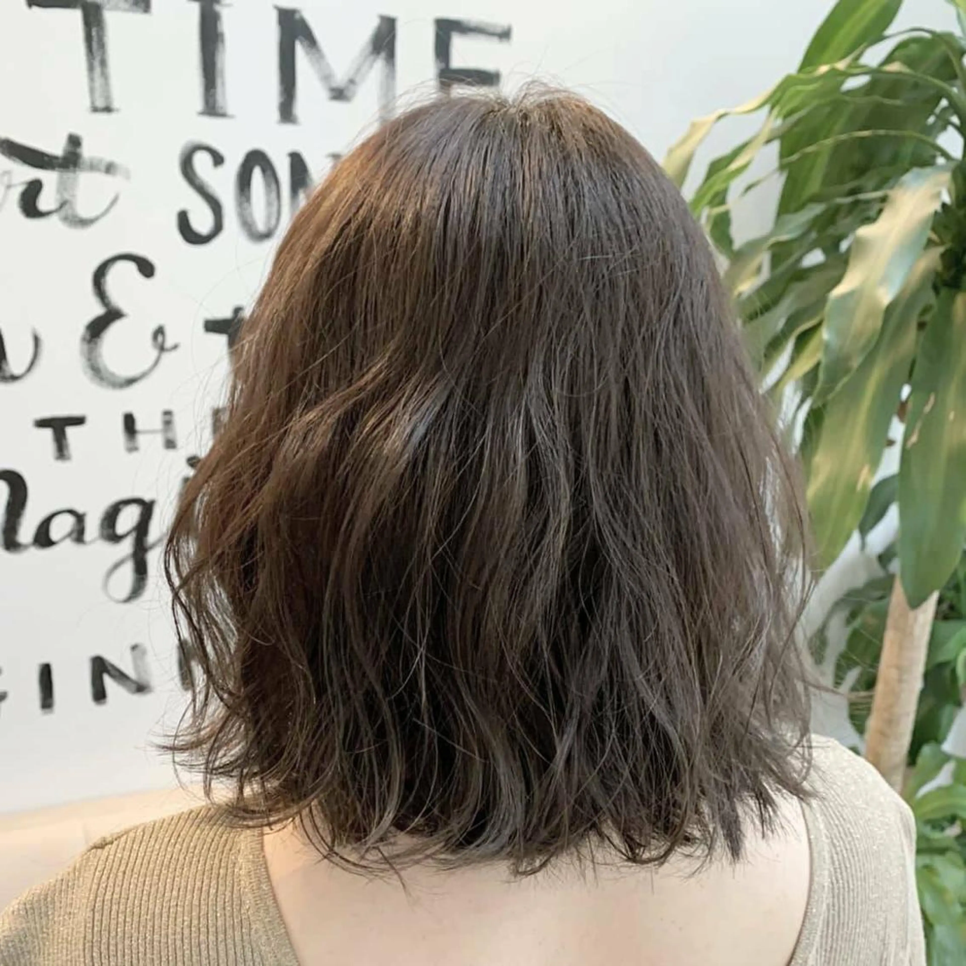 ミディアム カラー Luana. 細澤のヘアスタイル