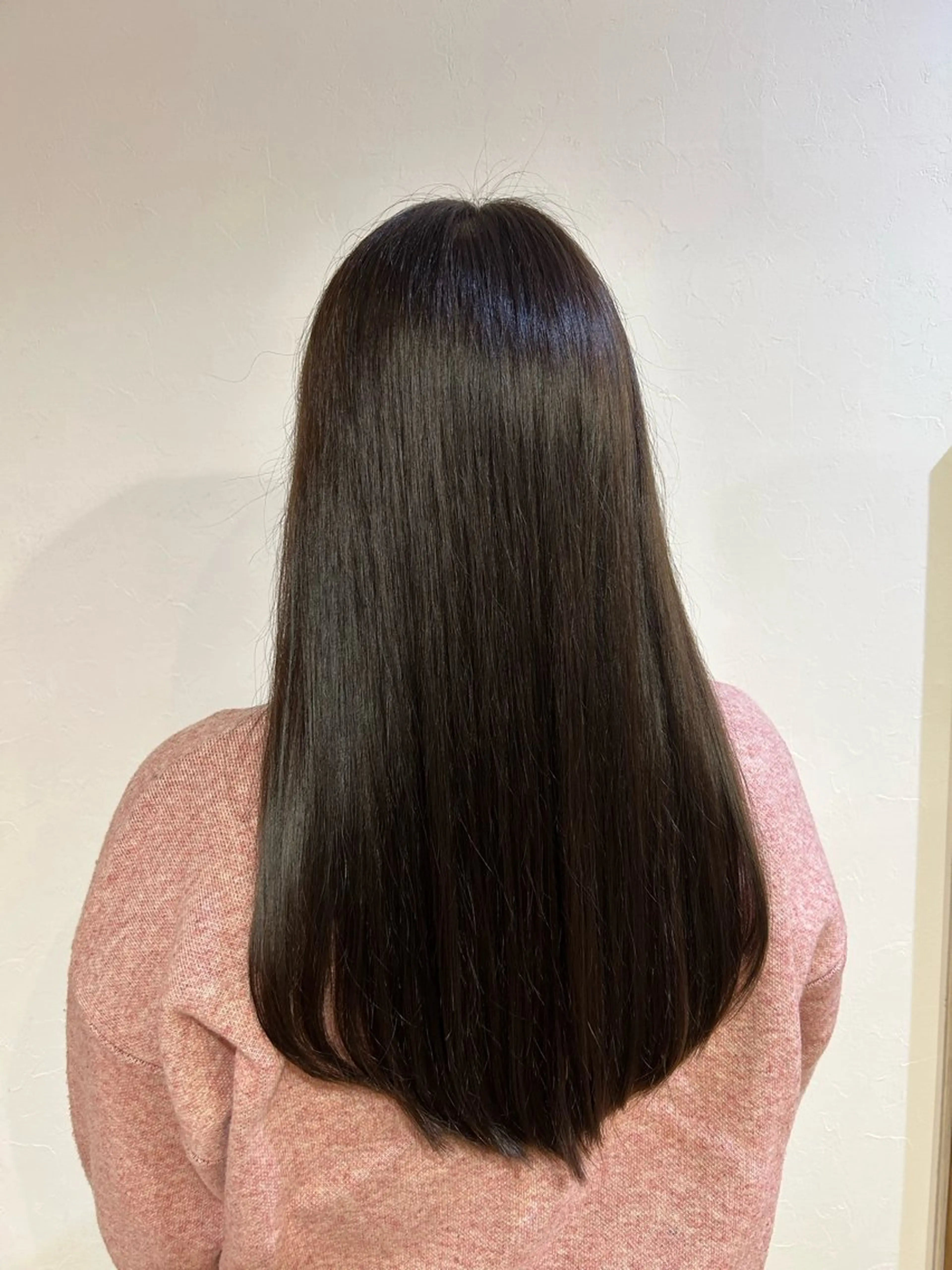 ロング アッシュ 山中 かりんのヘアスタイル