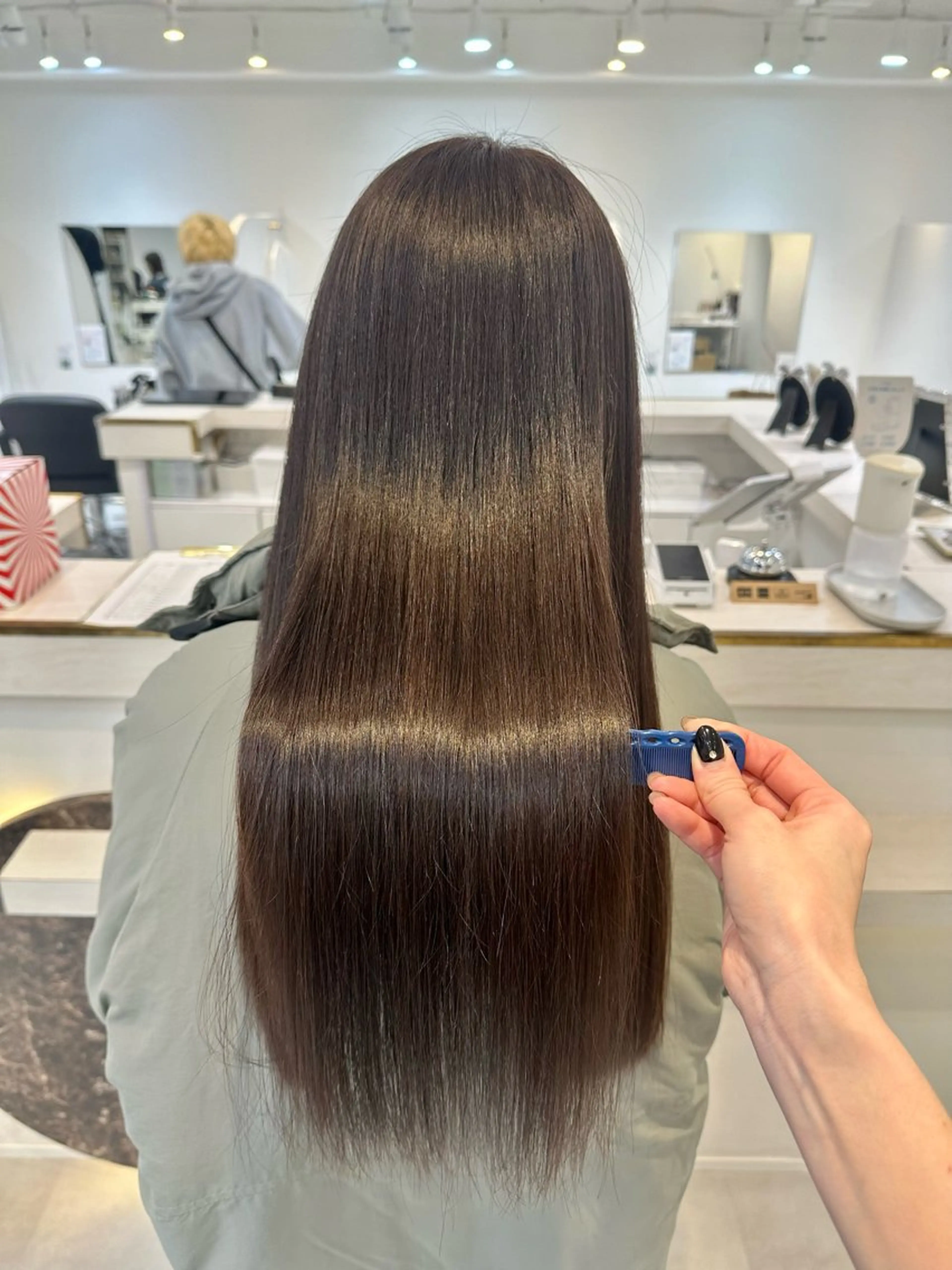 セミロング カット ヘアカラー トリートメント Emuest心斎橋 SAKIのヘアスタイル