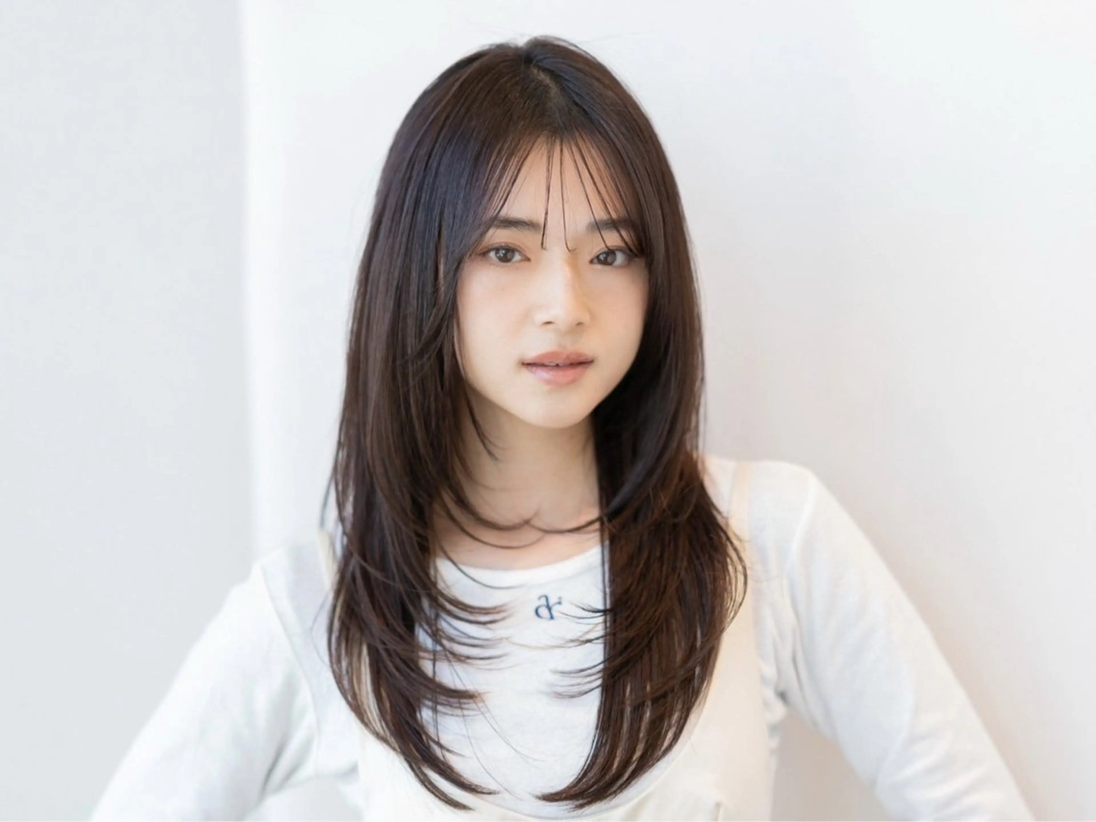 ロング レイヤーカット ロング 小顔カット ヘアカラー トリートメント 🫧艶感カラー/ あいり🤍のヘアスタイル