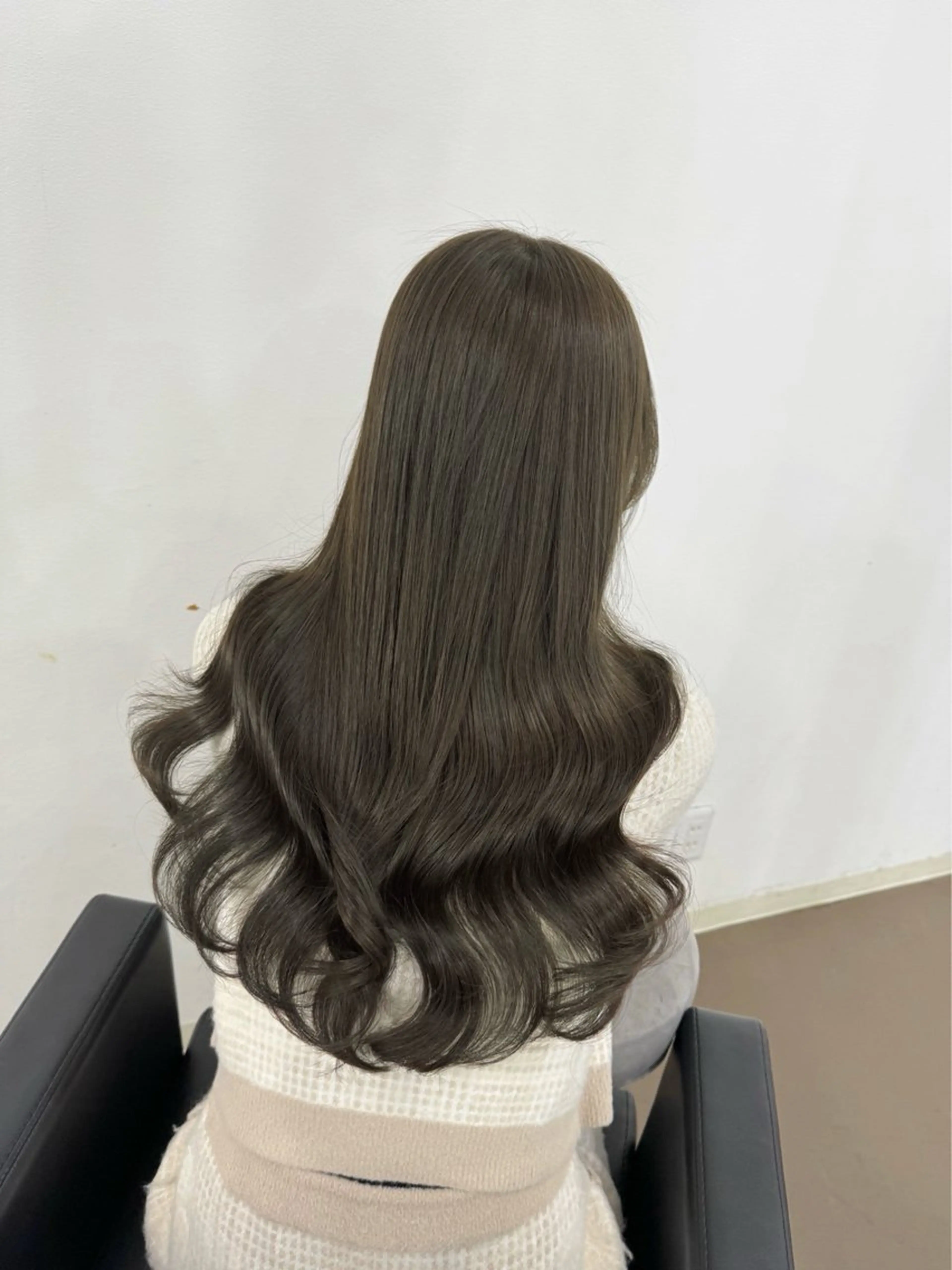 ロング ボブ くびれヘア 髪質改善 韓国風ヘア レイヤーカット 【ioe岡本】🐶 向井歩のヘアスタイル