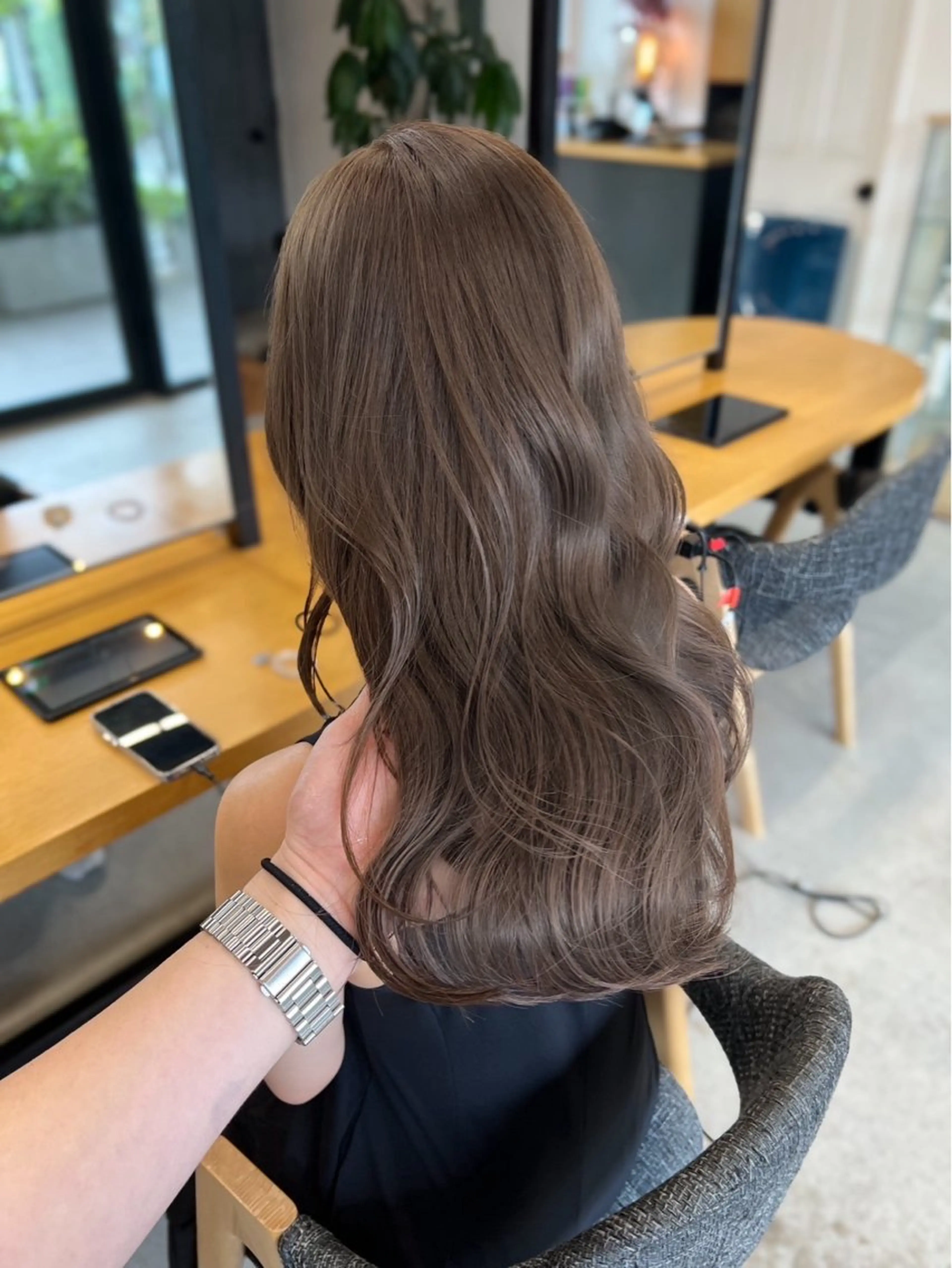 セミロング カラー 韓国風ヘア レイヤー似合わせ 透明感カラーりきやのヘアスタイル