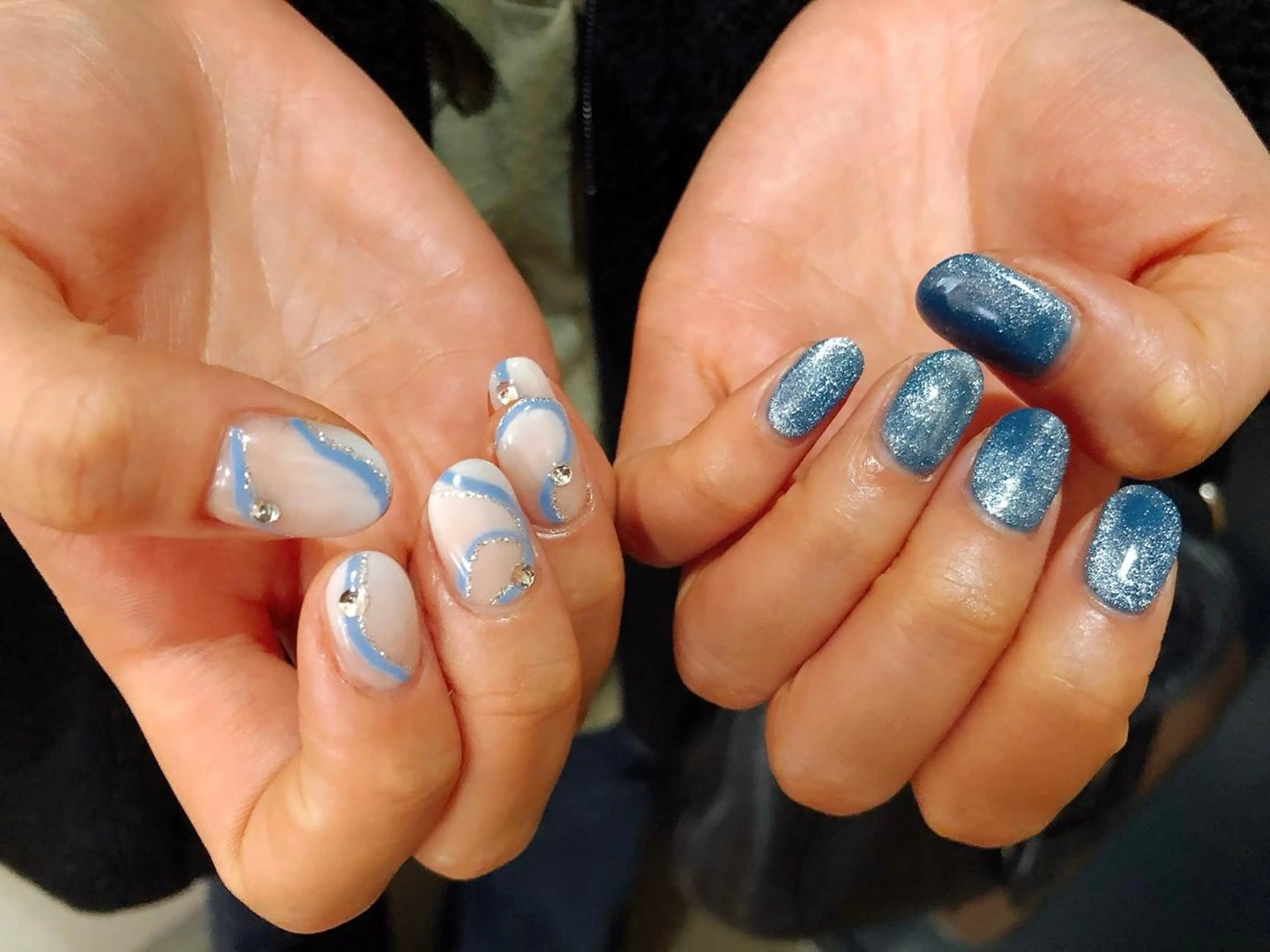 ネイル ブルー キラキラネイル マグネットネイル kiki nail &brow二子玉川の眉毛・アイブロウイメージ