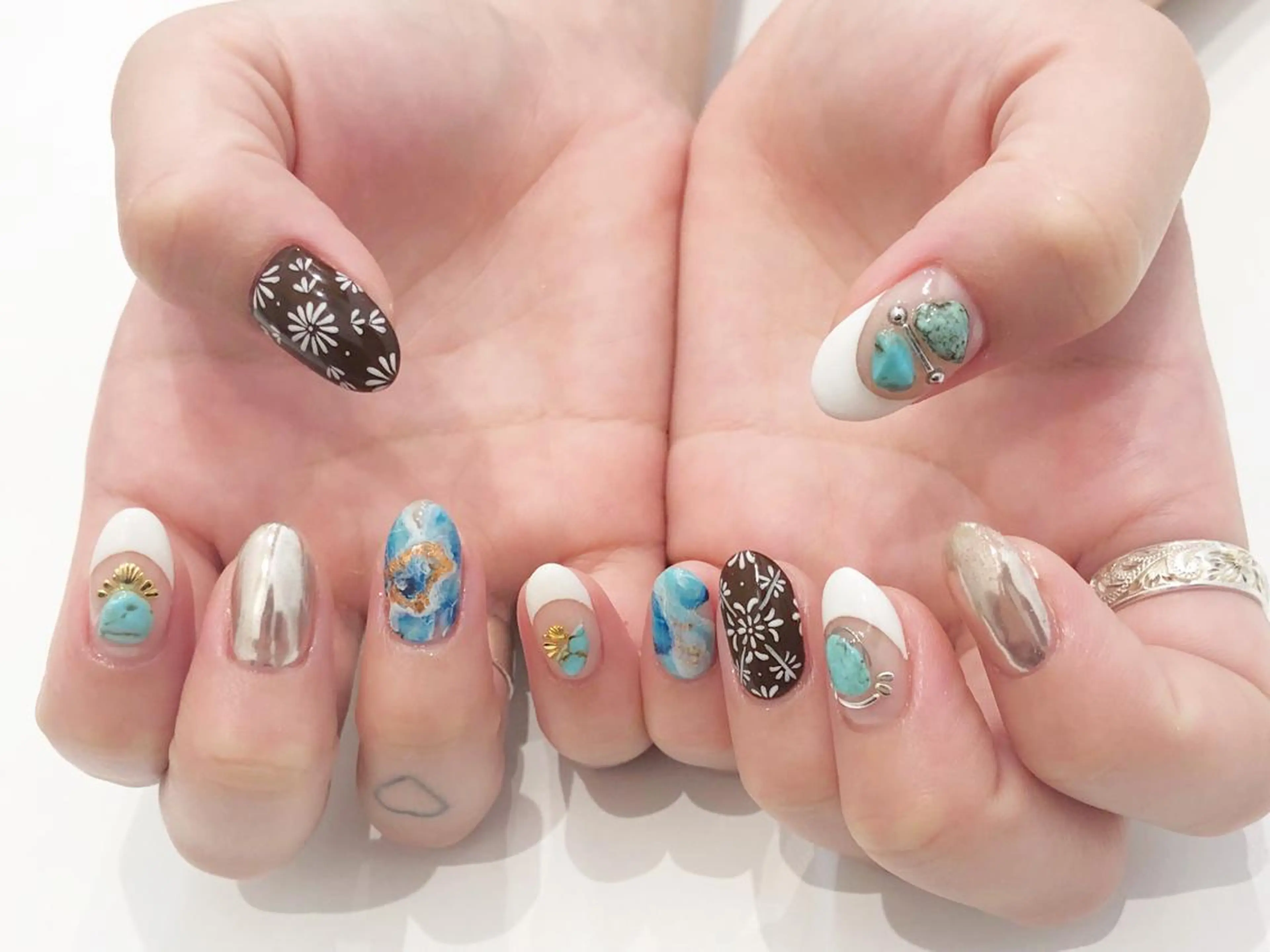 ネイル NAILSALON RuINのネイルデザイン