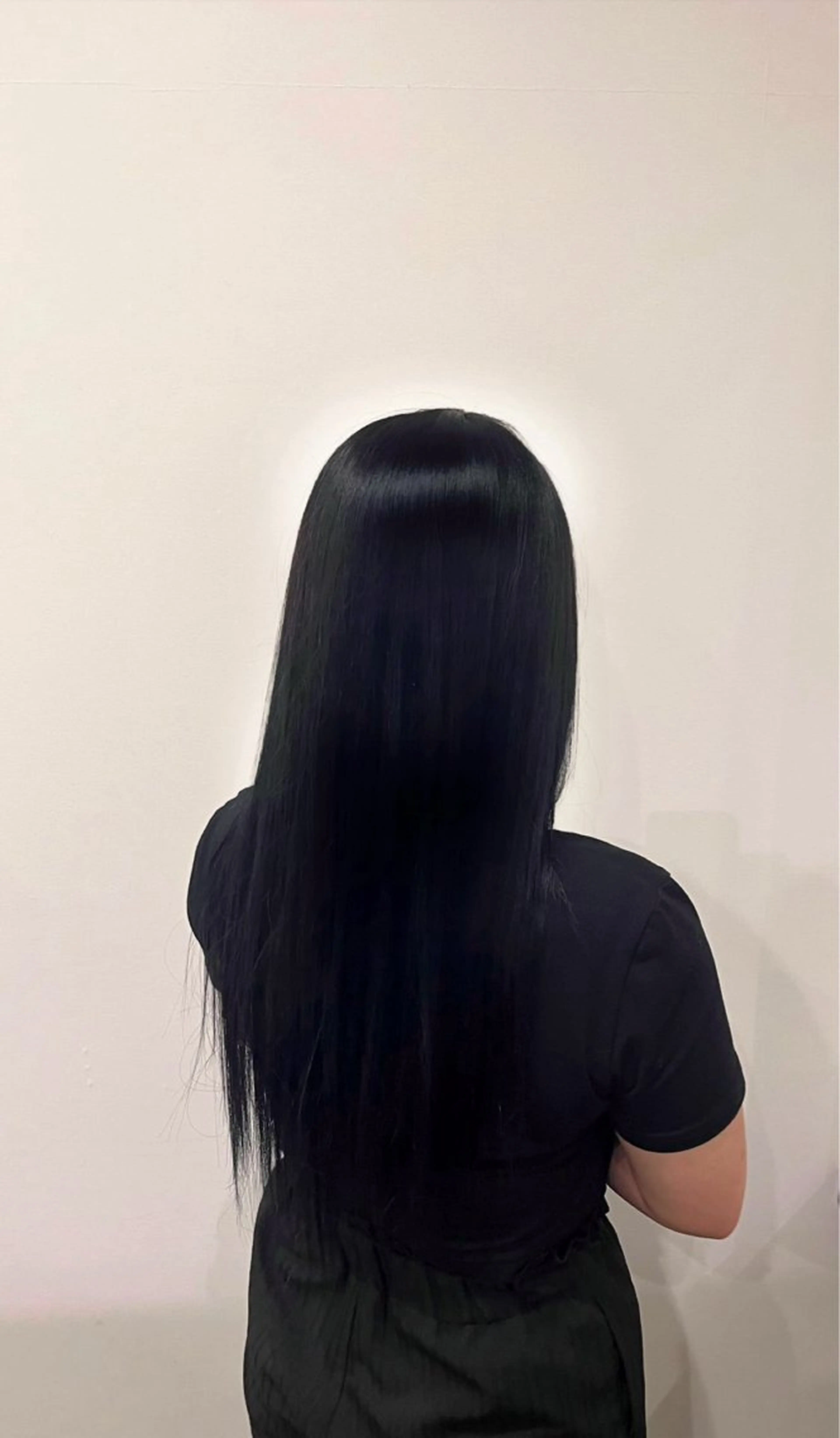 ロング ヘアカラー 大浦 姫奈のヘアスタイル