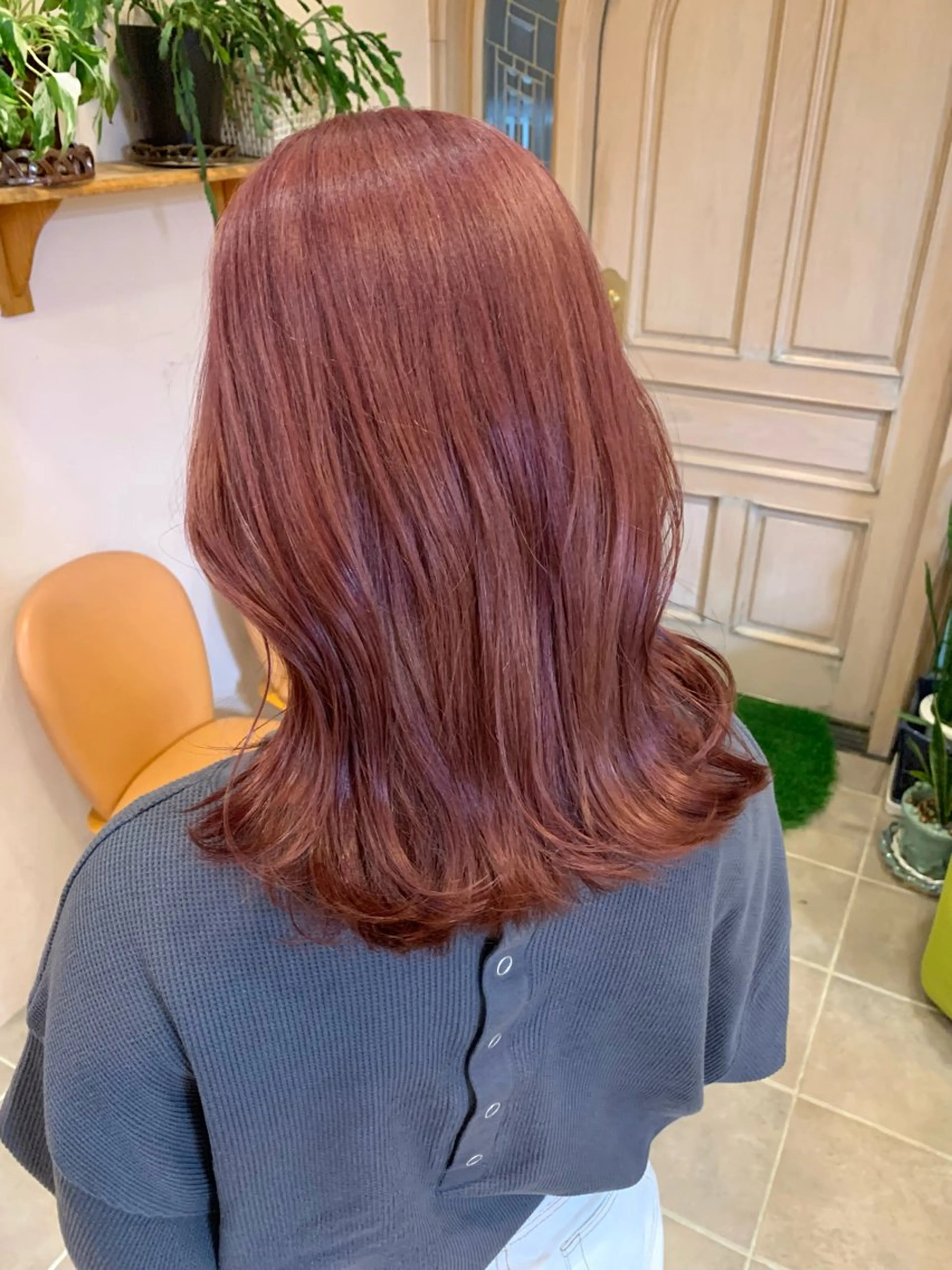 ミディアム カラー mayu .のヘアスタイル