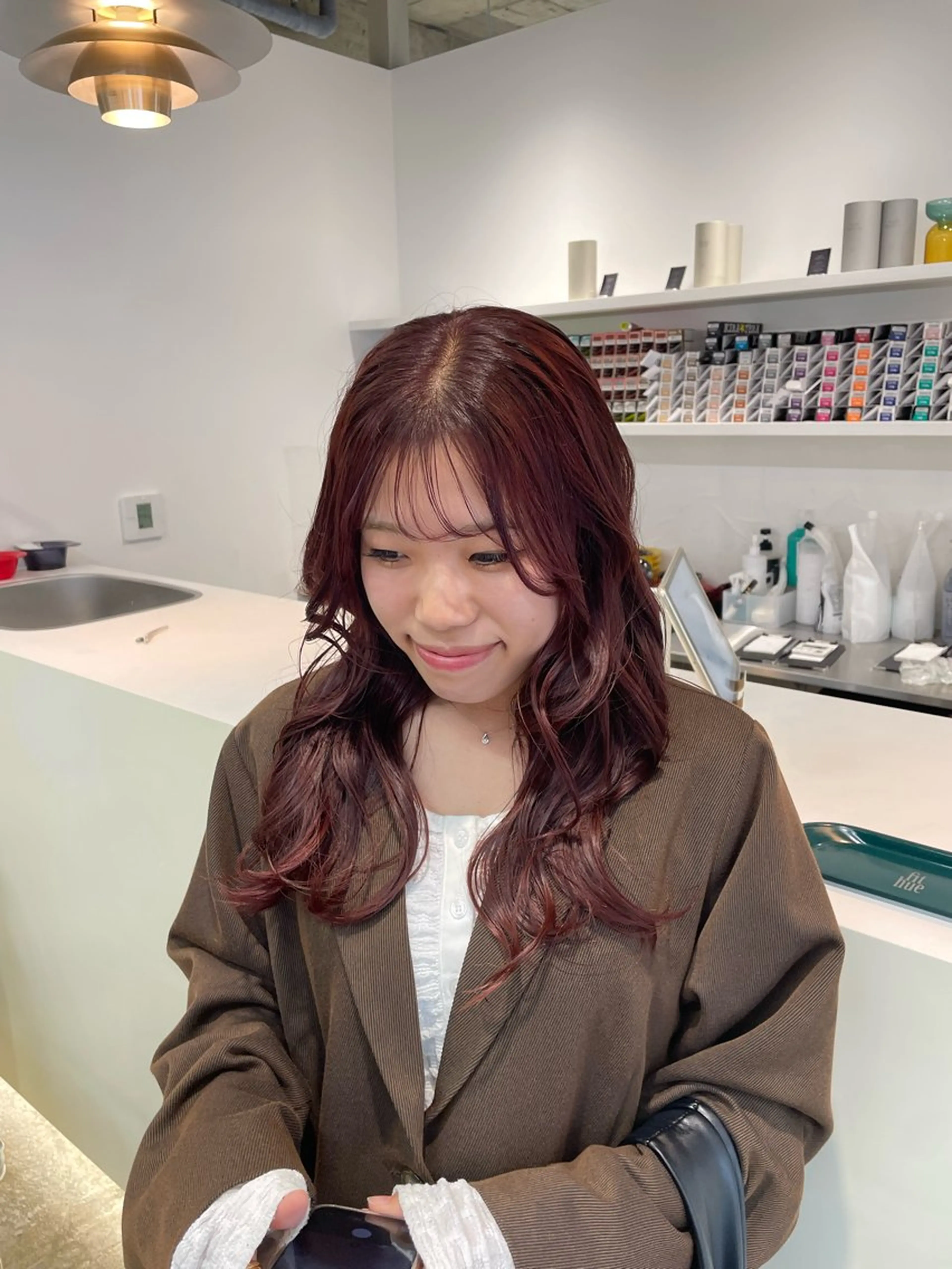 ロング カラー ブラウンカラー ピンクカラー ピンクブラウン カット ヘアカラー トリートメント H I ＮＡのヘアスタイル