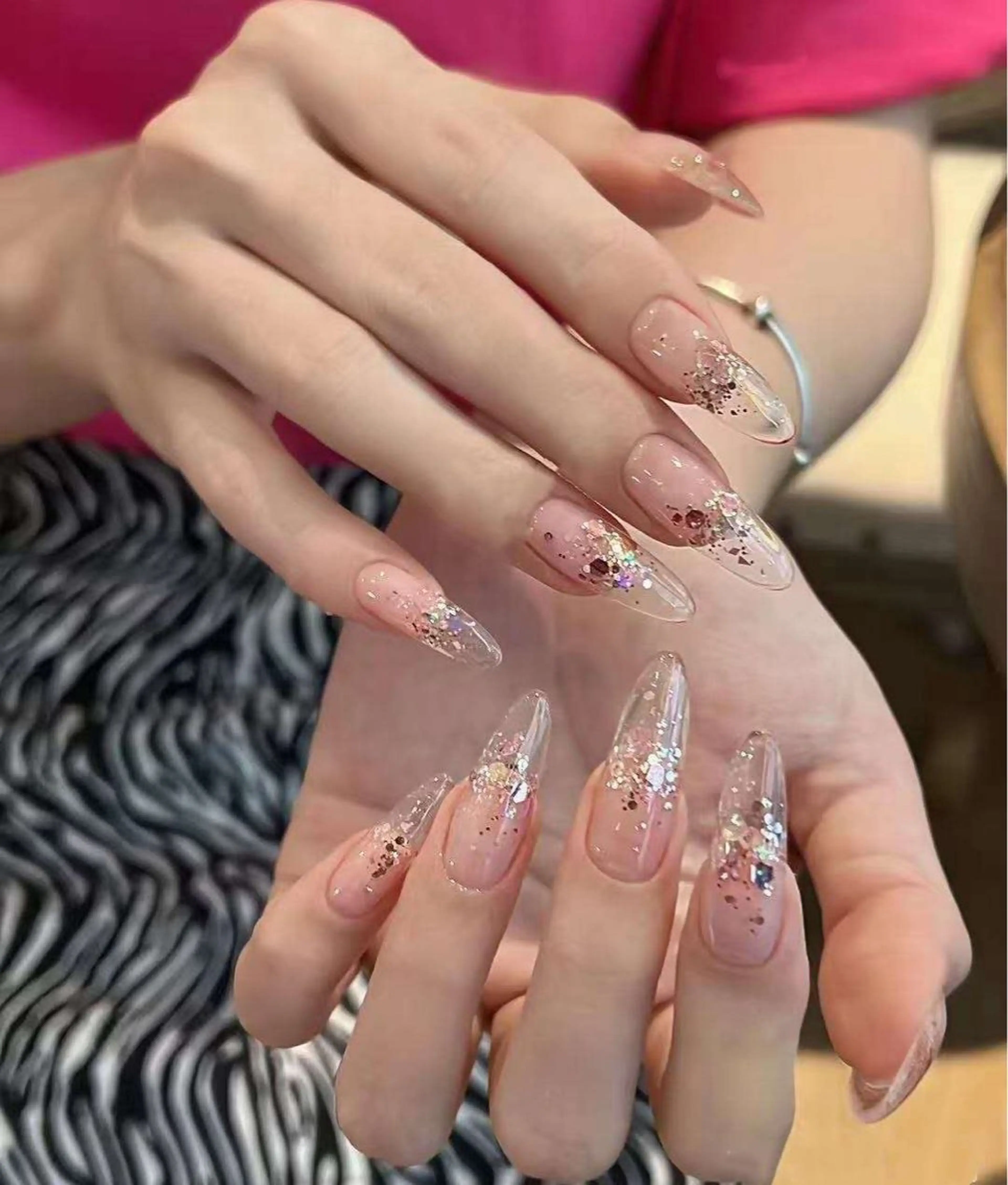 ネイル オーロラネイル フラワーネイル フットネイル フレンチネイル ジェルネイル ハンドネイル BabyYouMi nailのネイルデザイン