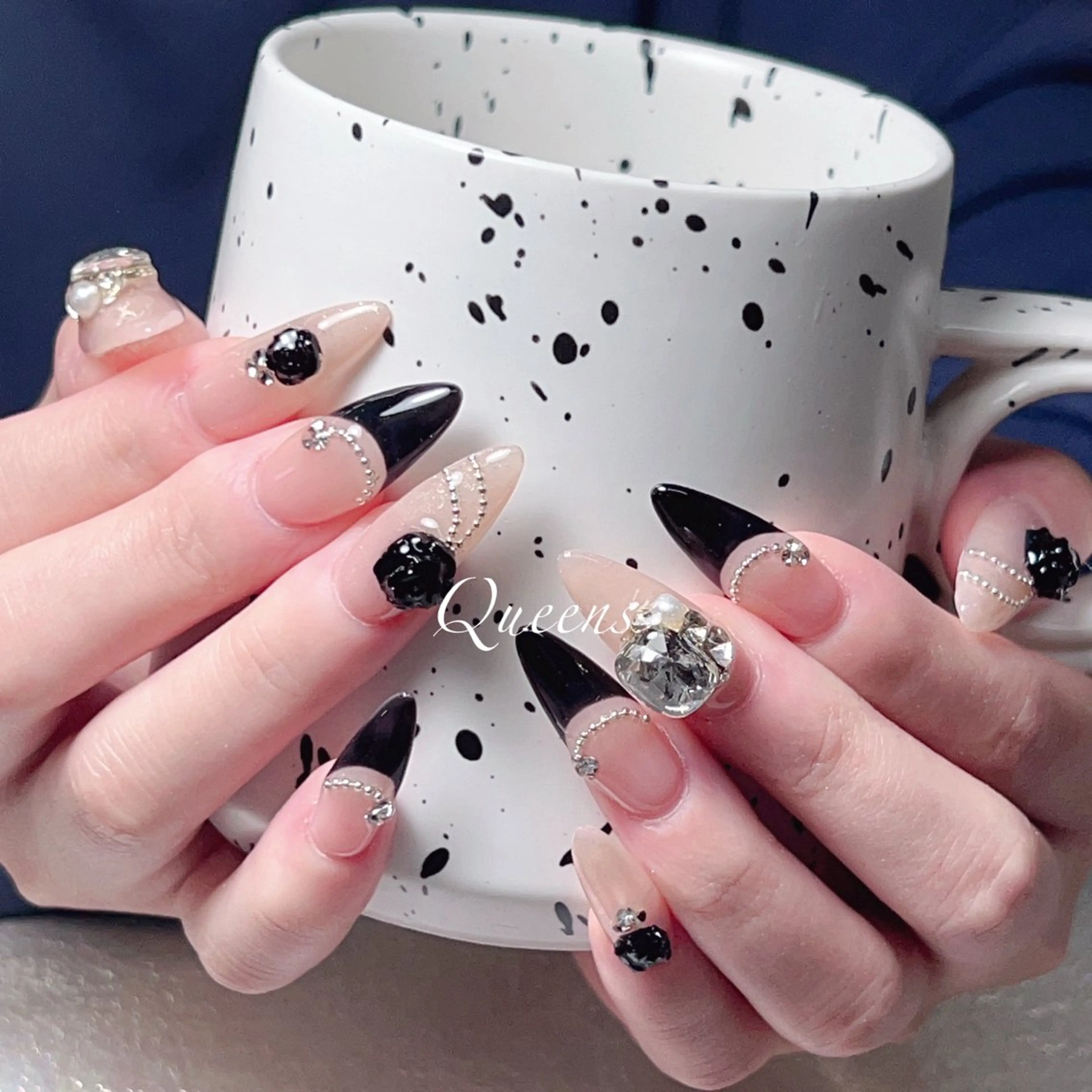 ネイル ハンドネイル Queens 榊 まおのネイルデザイン