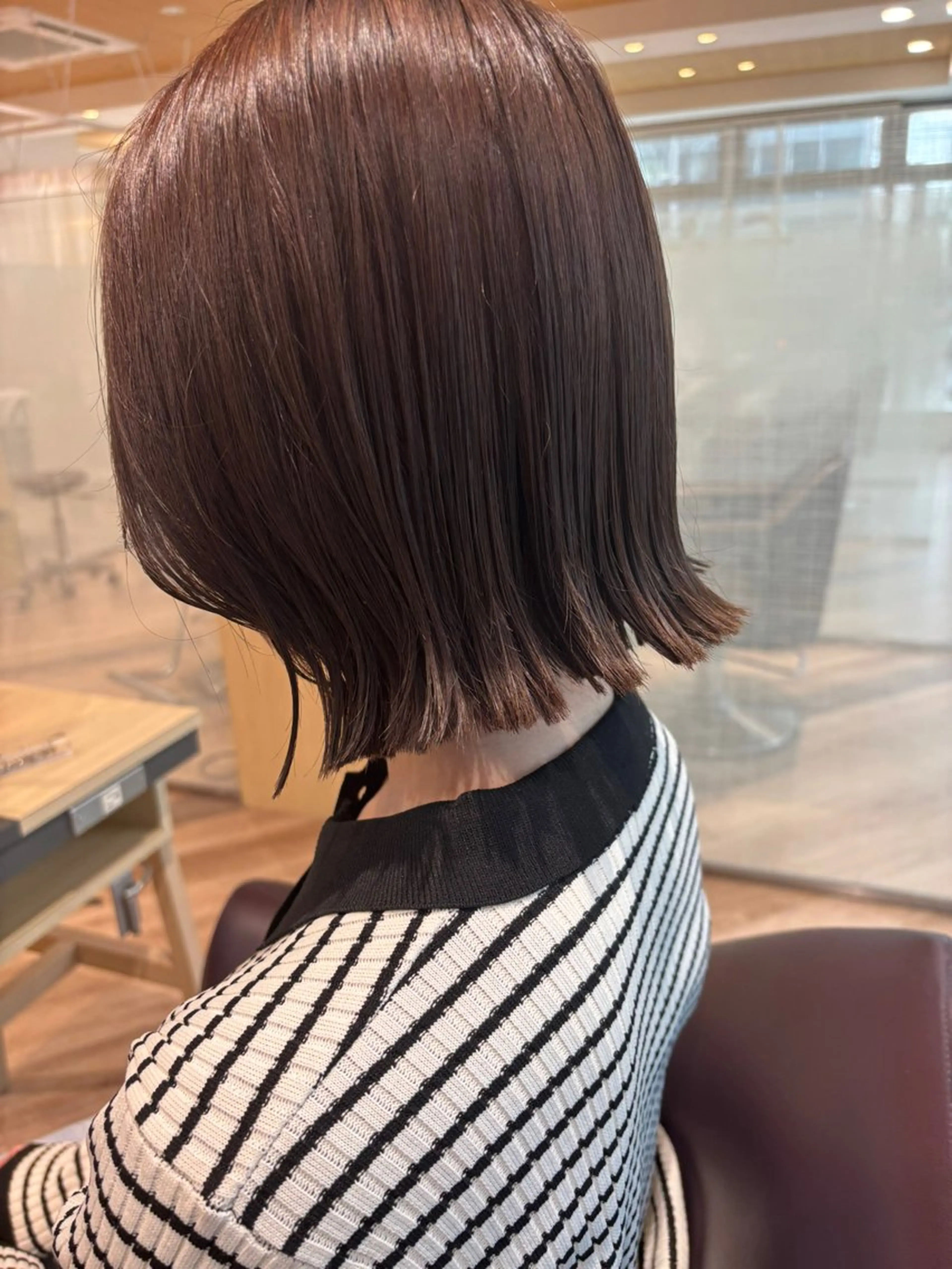 ショート カラー ベージュカラー オリーブベージュ ボブ カット ヘアカラー ゆい/パーマ/レイヤ ー/似合わせカラーのヘアスタイル