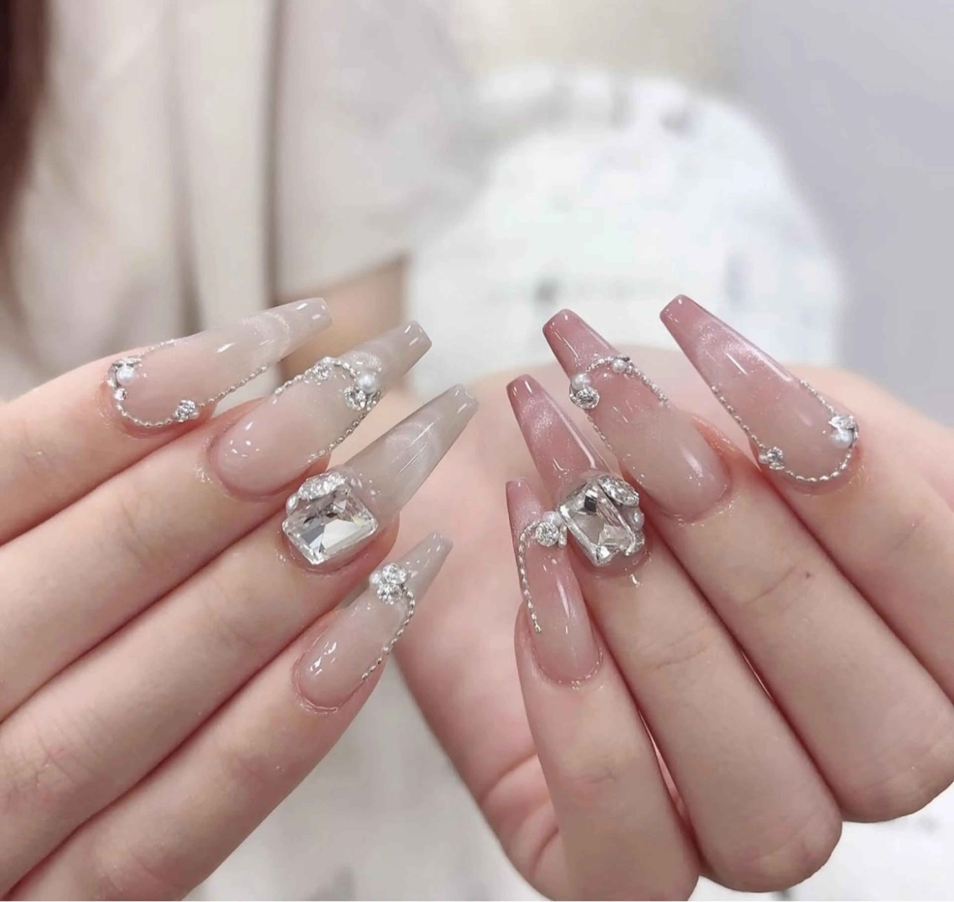 ネイル ハンドネイル BERA NAILSのネイルデザイン