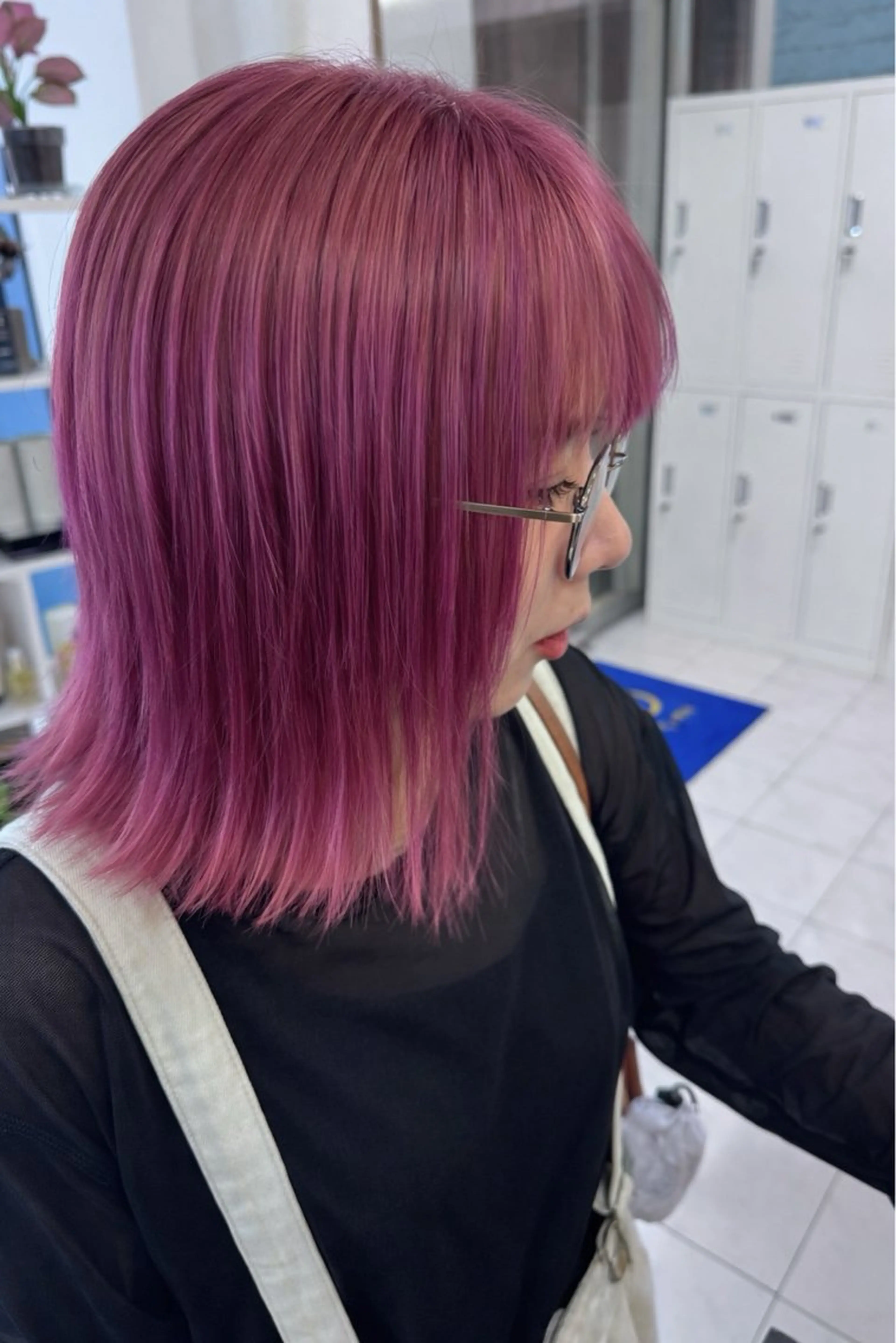カラー 秋山 俊のヘアスタイル