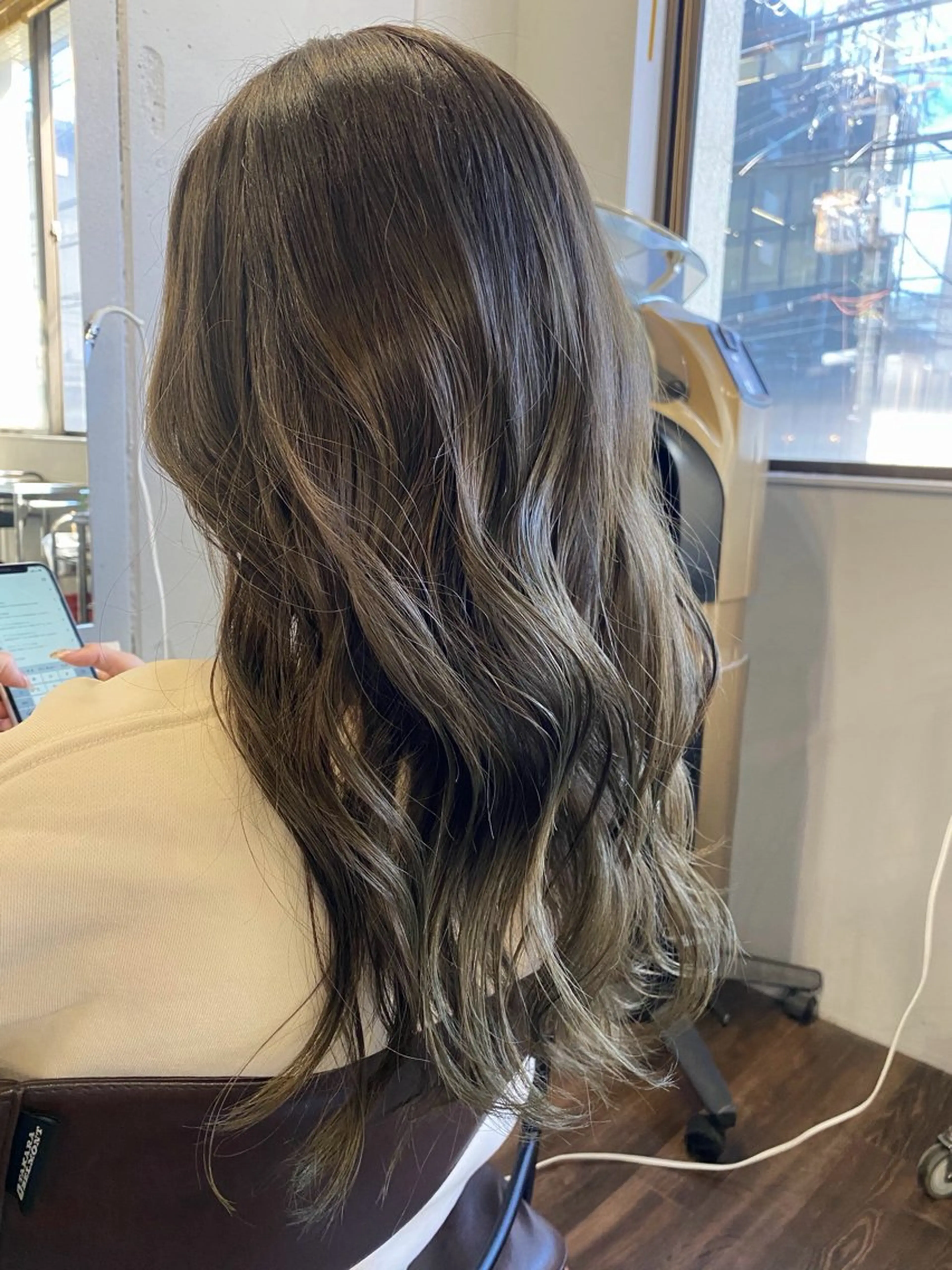 カラー maya🌷白髪ぼか し✳︎脱白髪染めのヘアスタイル