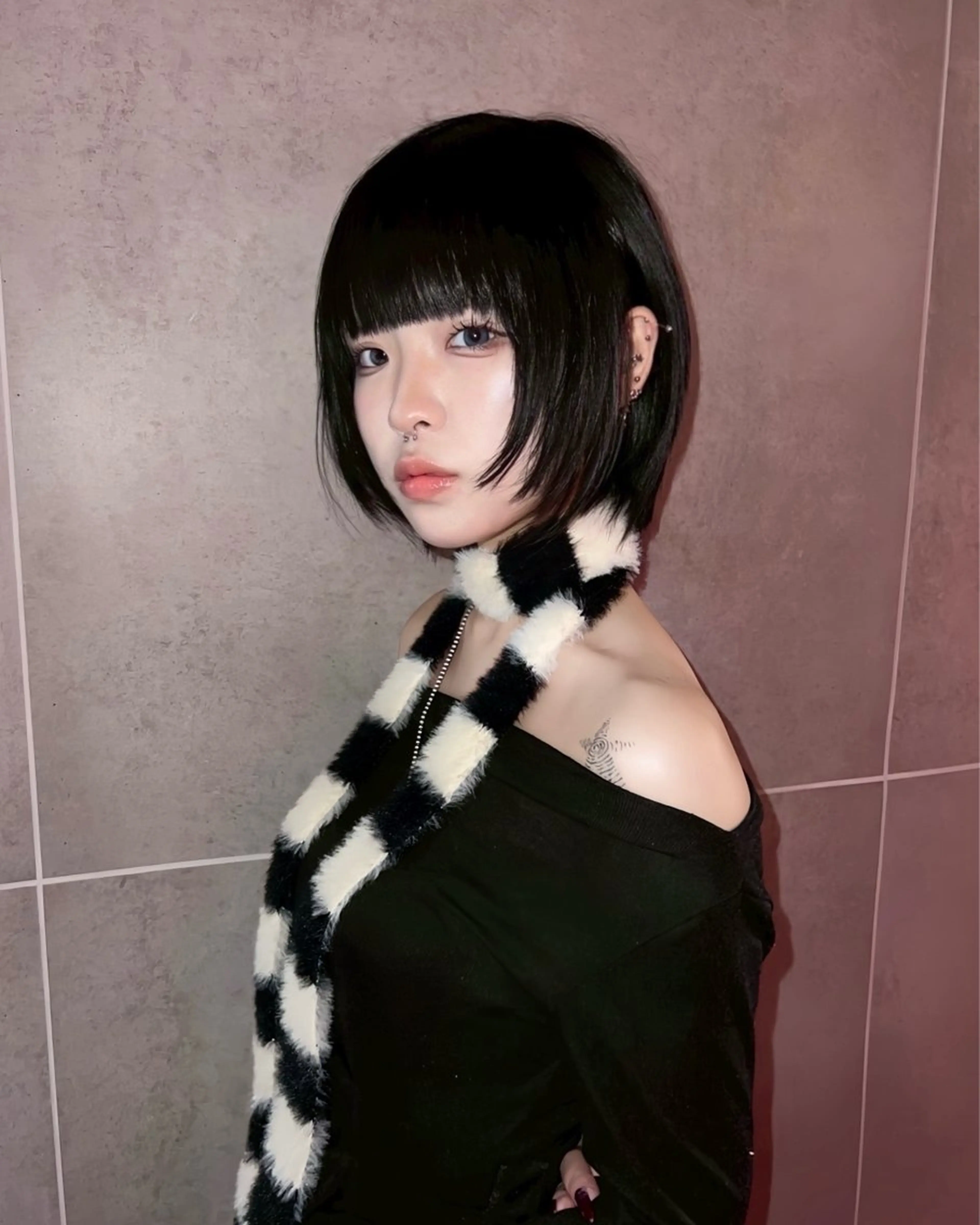 ショート ヘアカラー AIRA/ブリーチ /透明感カラーのヘアスタイル