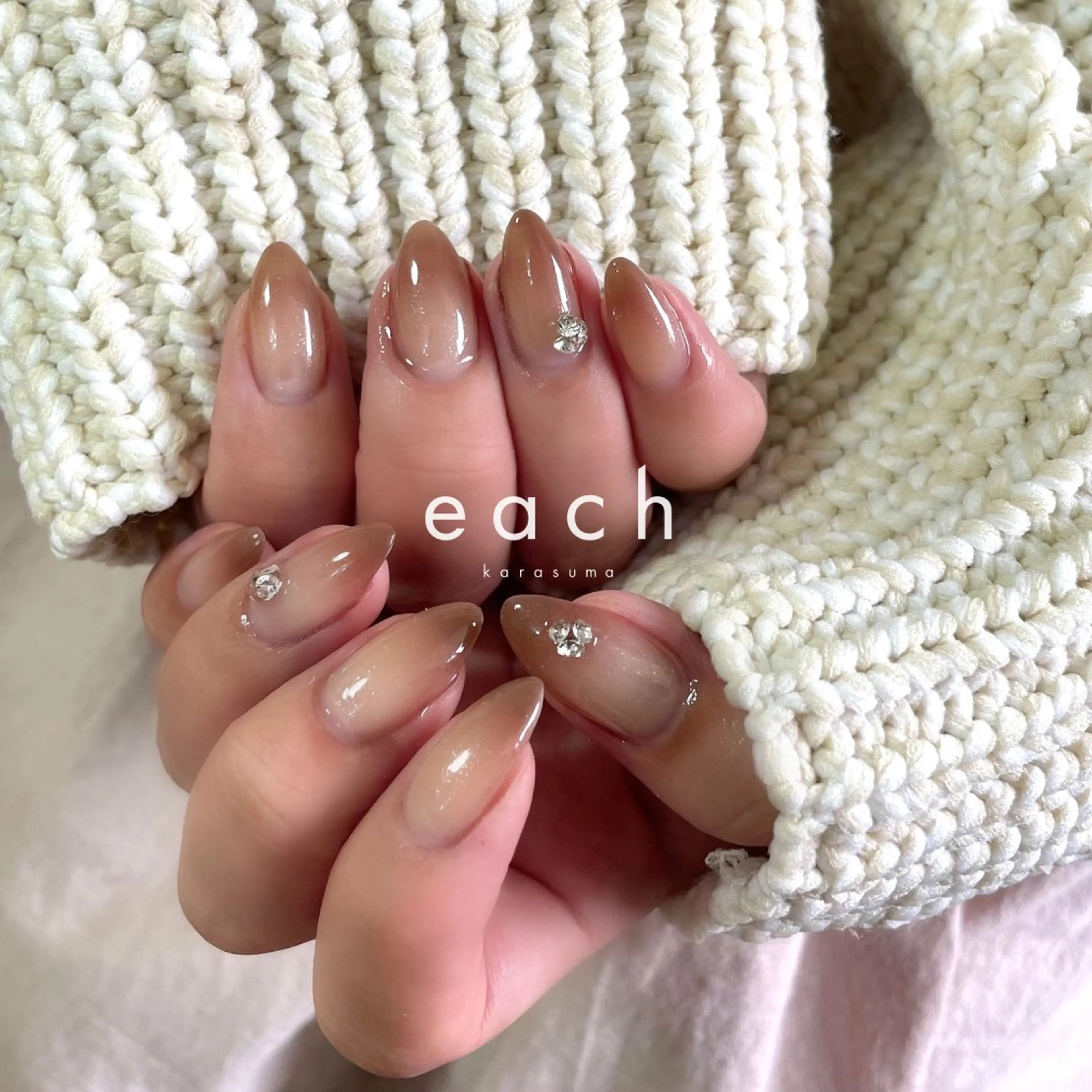 ネイル ブラウン each Hibikiのネイルデザイン