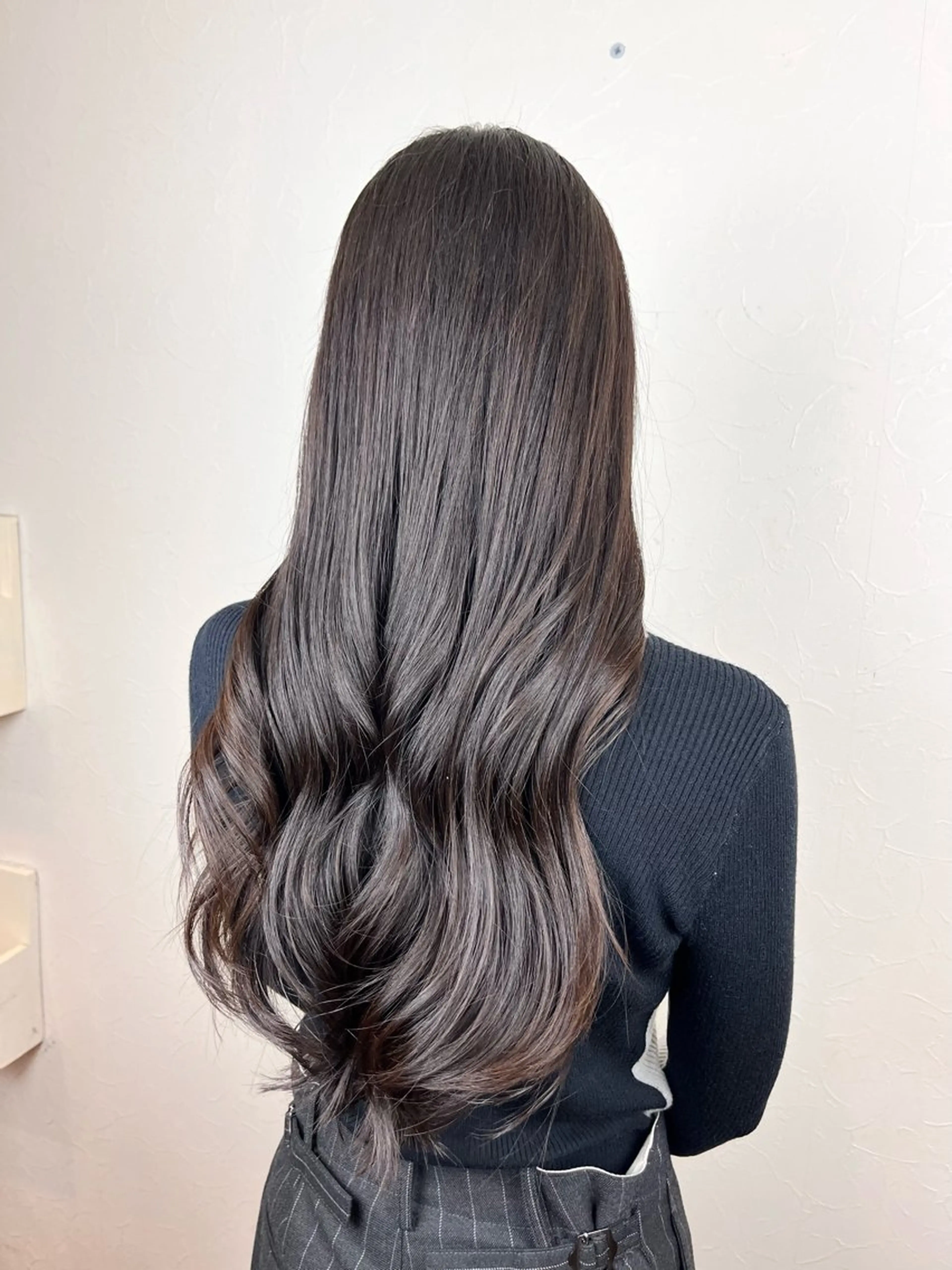 ロング ロング トリートメント トモタニ ミオのヘアスタイル