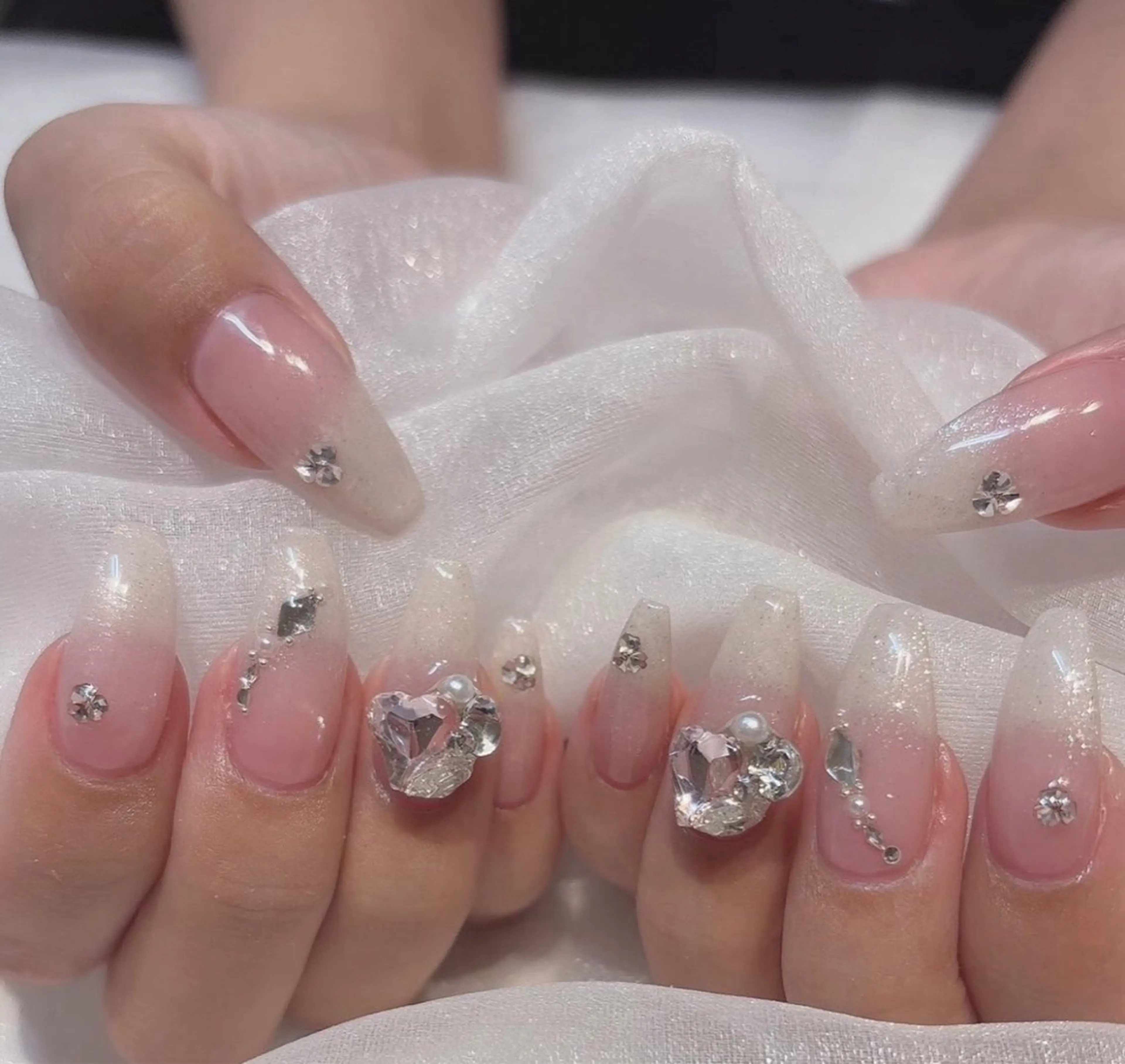 ネイル フレンチネイル キラキラネイル 水色 マグネットネイル ミラーネイル Lina nail所属・Lunaa 池袋のネイルデザイン