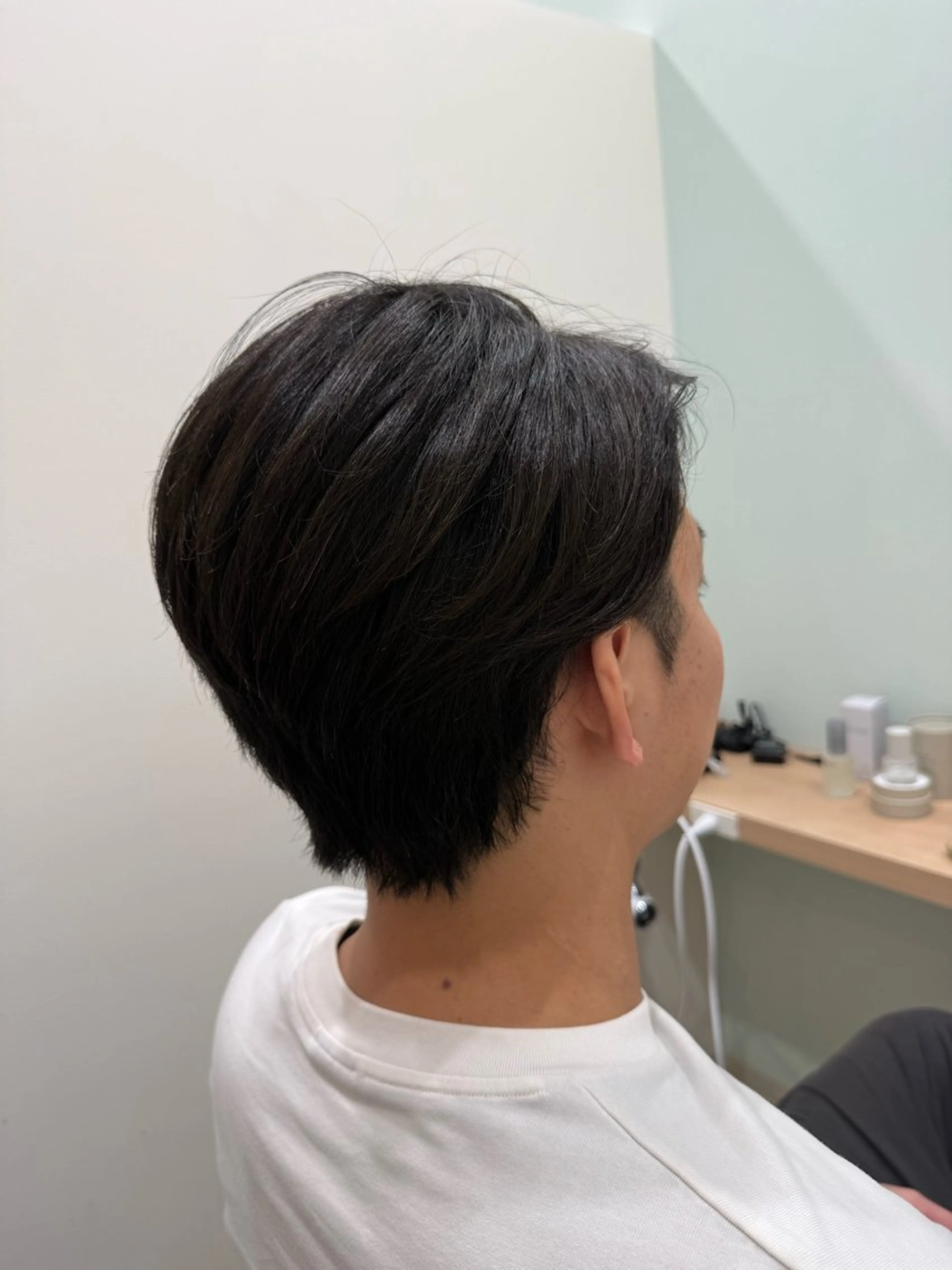 メンズ センターパート メンズウルフカット ウルフカット カット 伊藤 優里のヘアスタイル