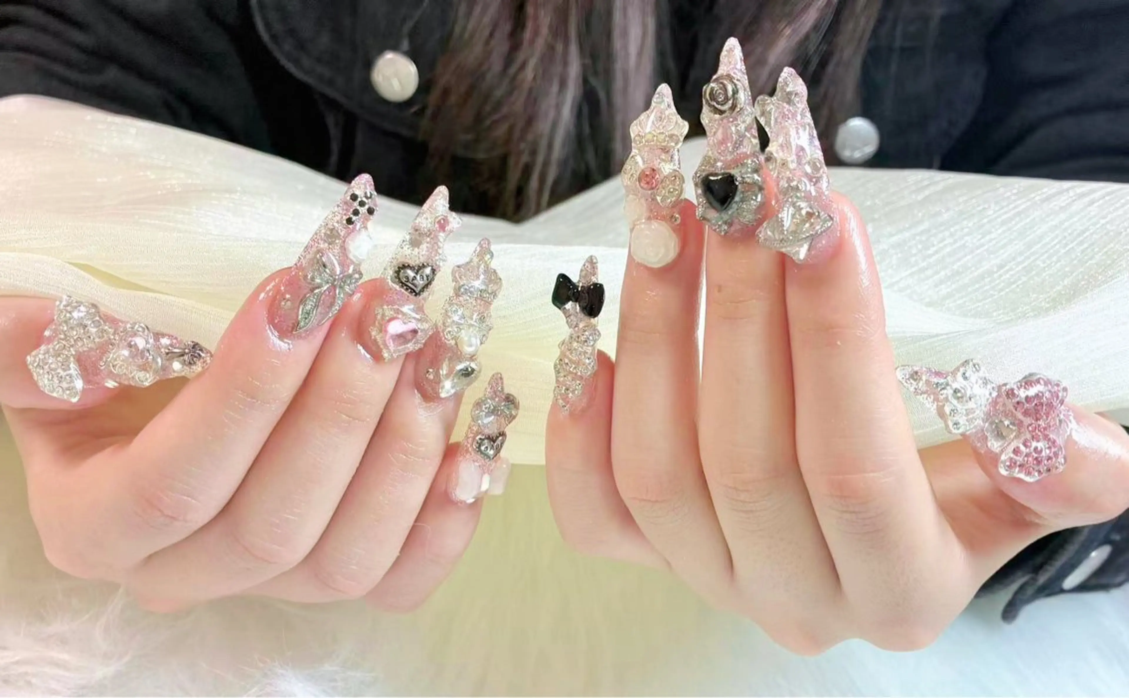 ネイル アニマル柄 アートネイル チークネイル フラッシュネイル フットネイル ハンドネイル B·U Nail大宮 長さだし専門店のネイルデザイン