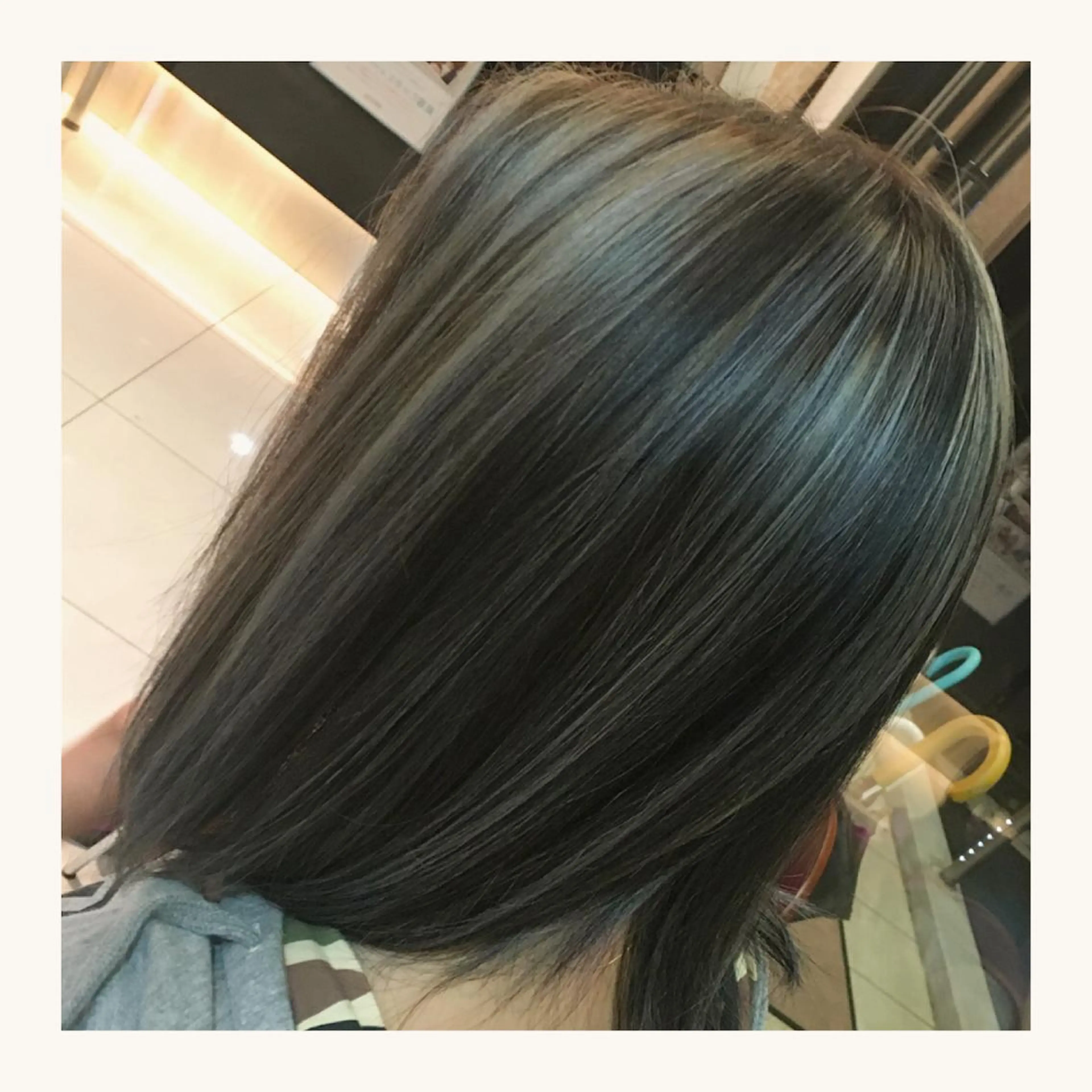 カラー ブリーチ ハイライトカラー 早川 真幸のヘアスタイル