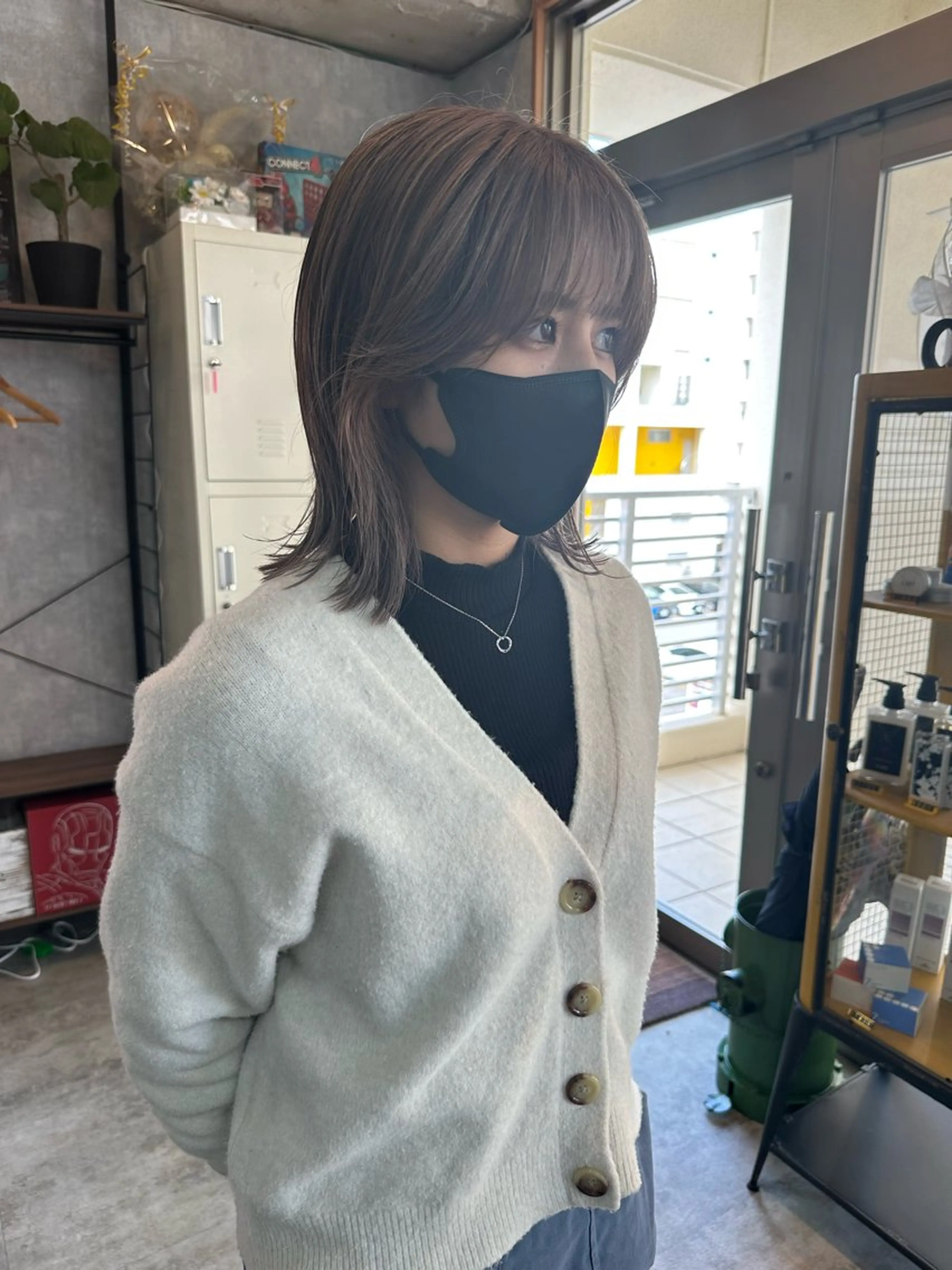 ミディアム 切りっぱなしボブ ショートボブ ボブ くびれヘア ハイライト モテ髪/ボブ/ショー ト/アダチフウトのヘアスタイル