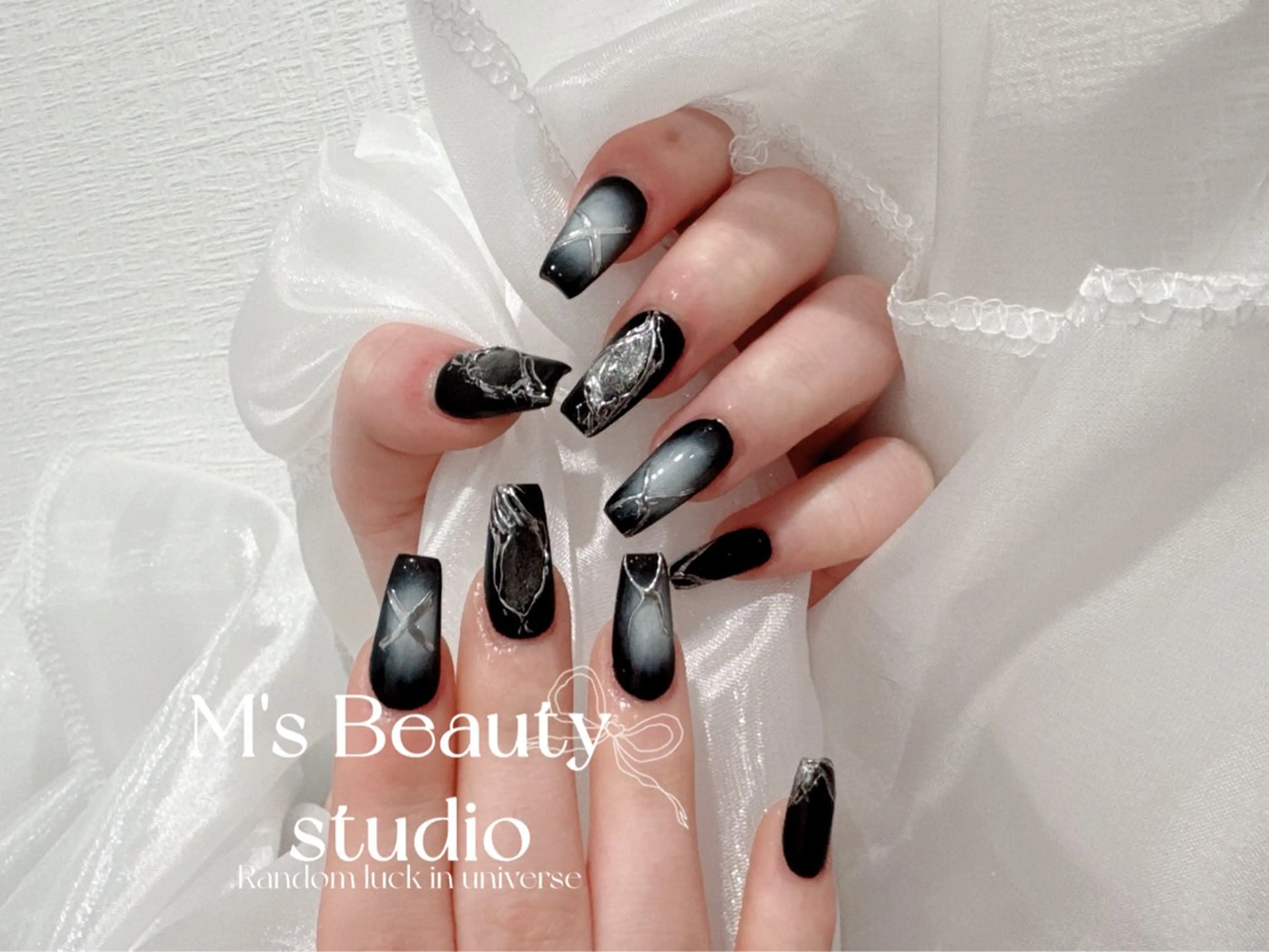 ネイル エムズ ビューティスタジオのネイルデザイン