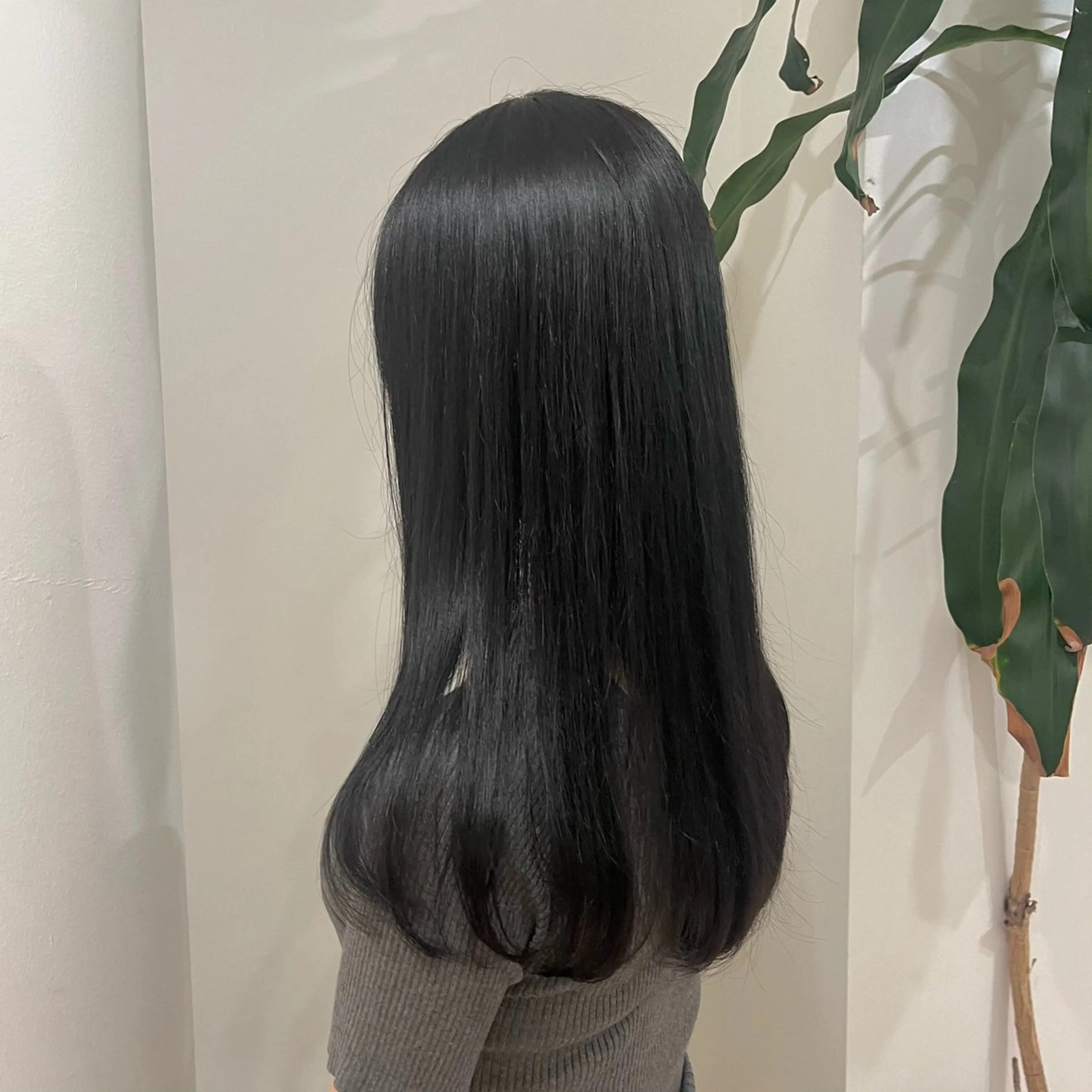 ロング カラー ブルーカラー 透明感カラー ヘアカラー トリートメント るな/暖色、 ベージュカラー🎀のヘアスタイル