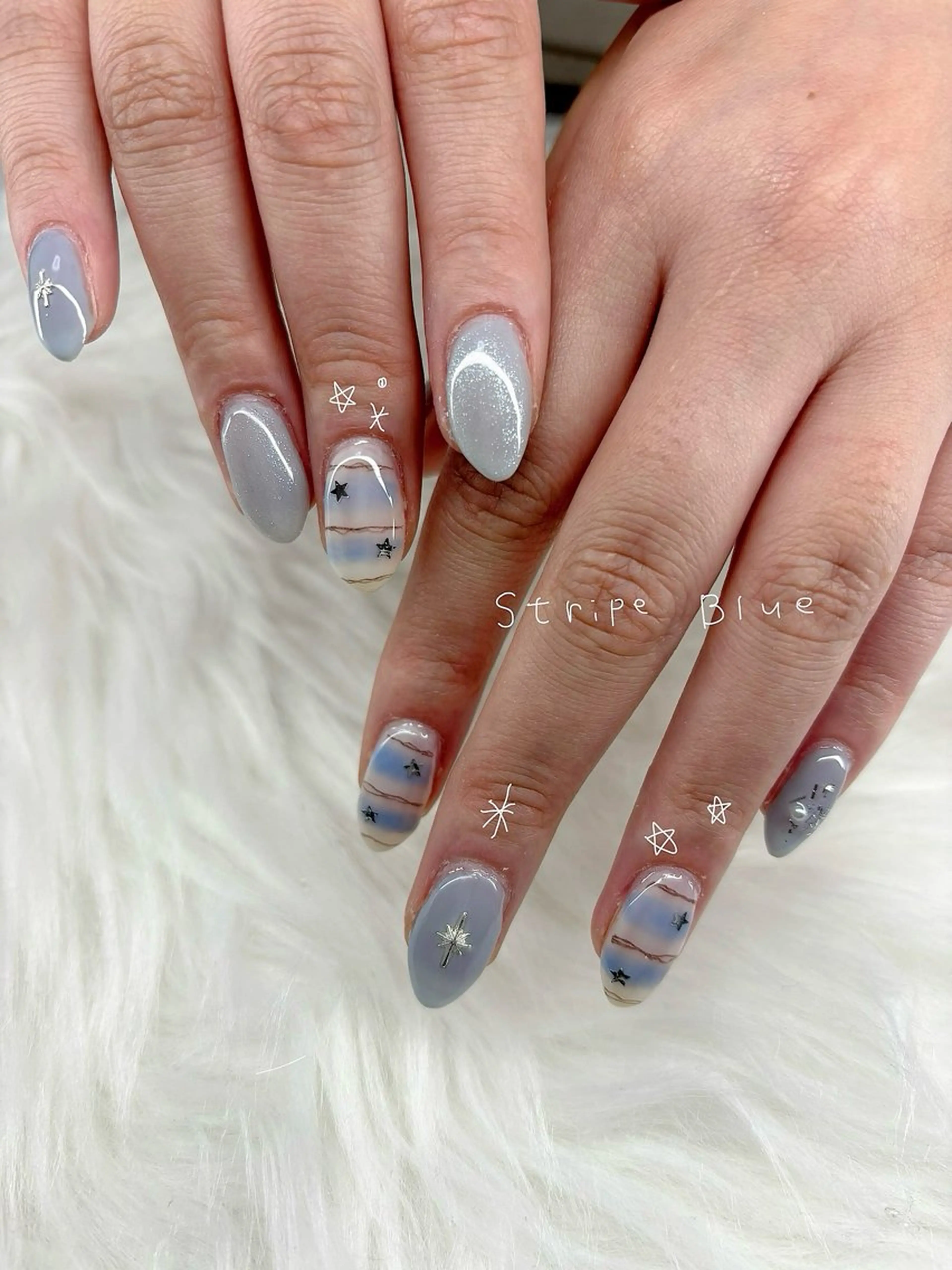 ネイル ブルー ボーダー vanity yunaのネイルデザイン