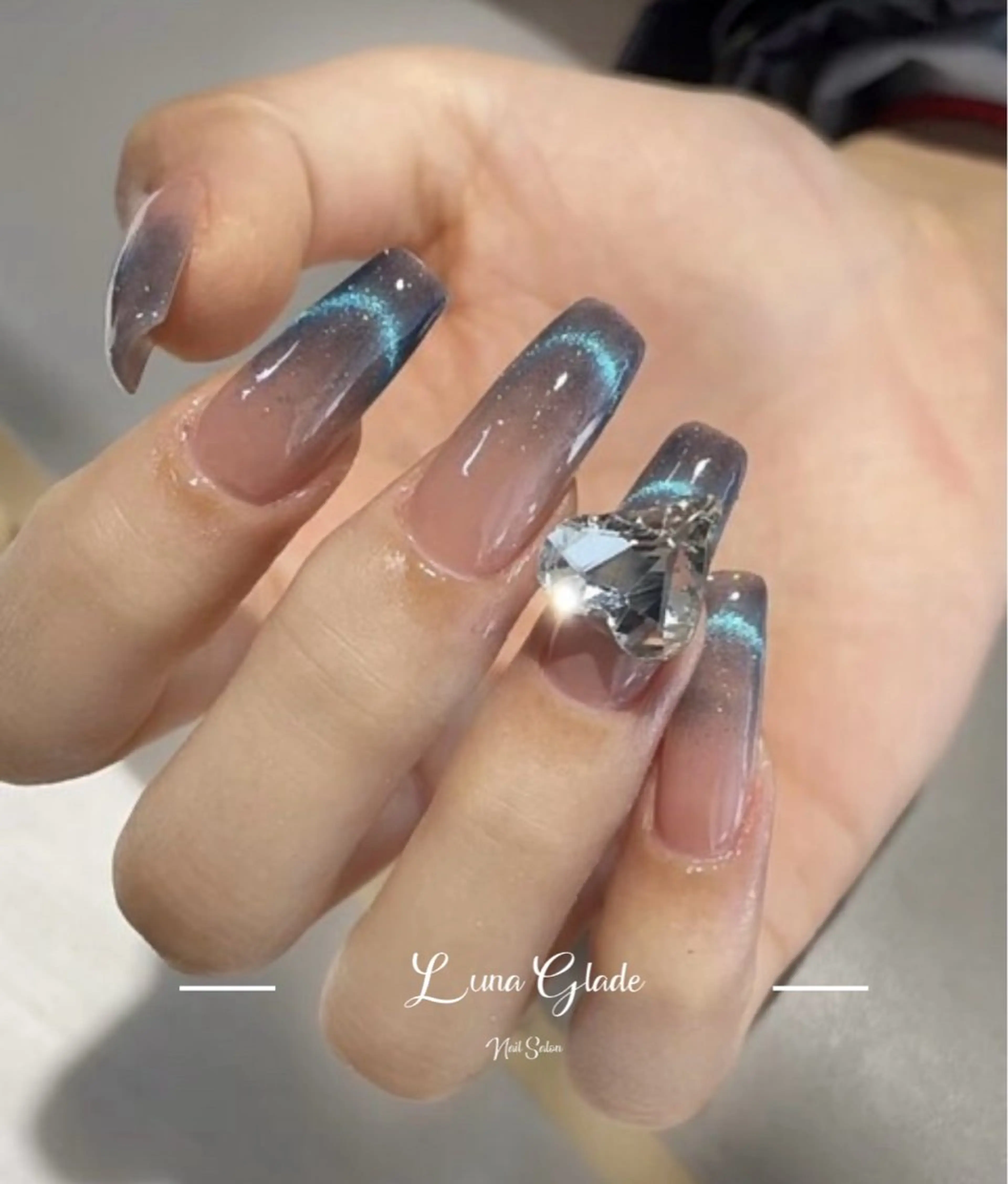 ネイル ハンドネイル Luna Gladeのネイルデザイン