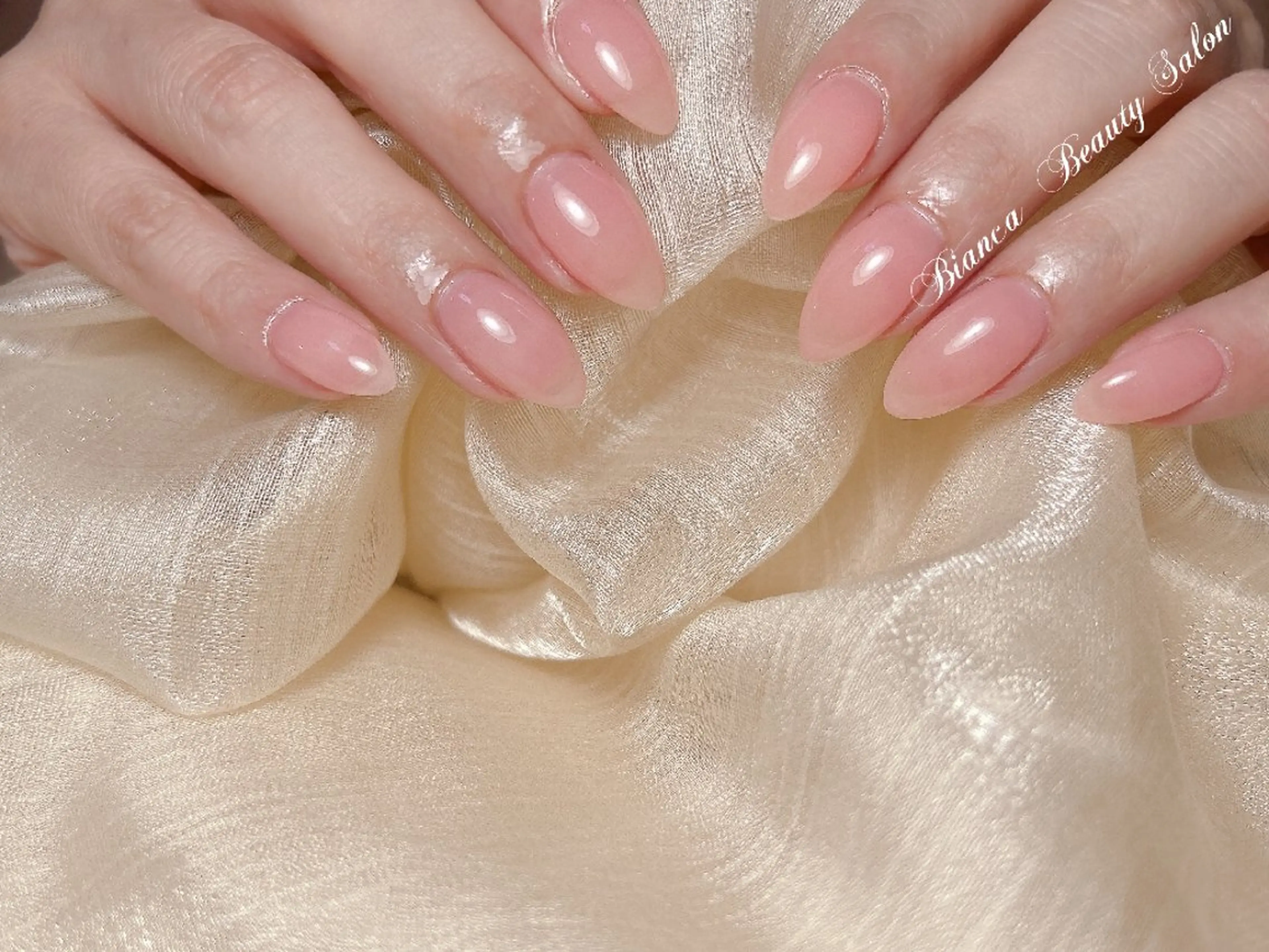 ネイル ハンドネイル ハンドケア Bianca 大山のネイルデザイン