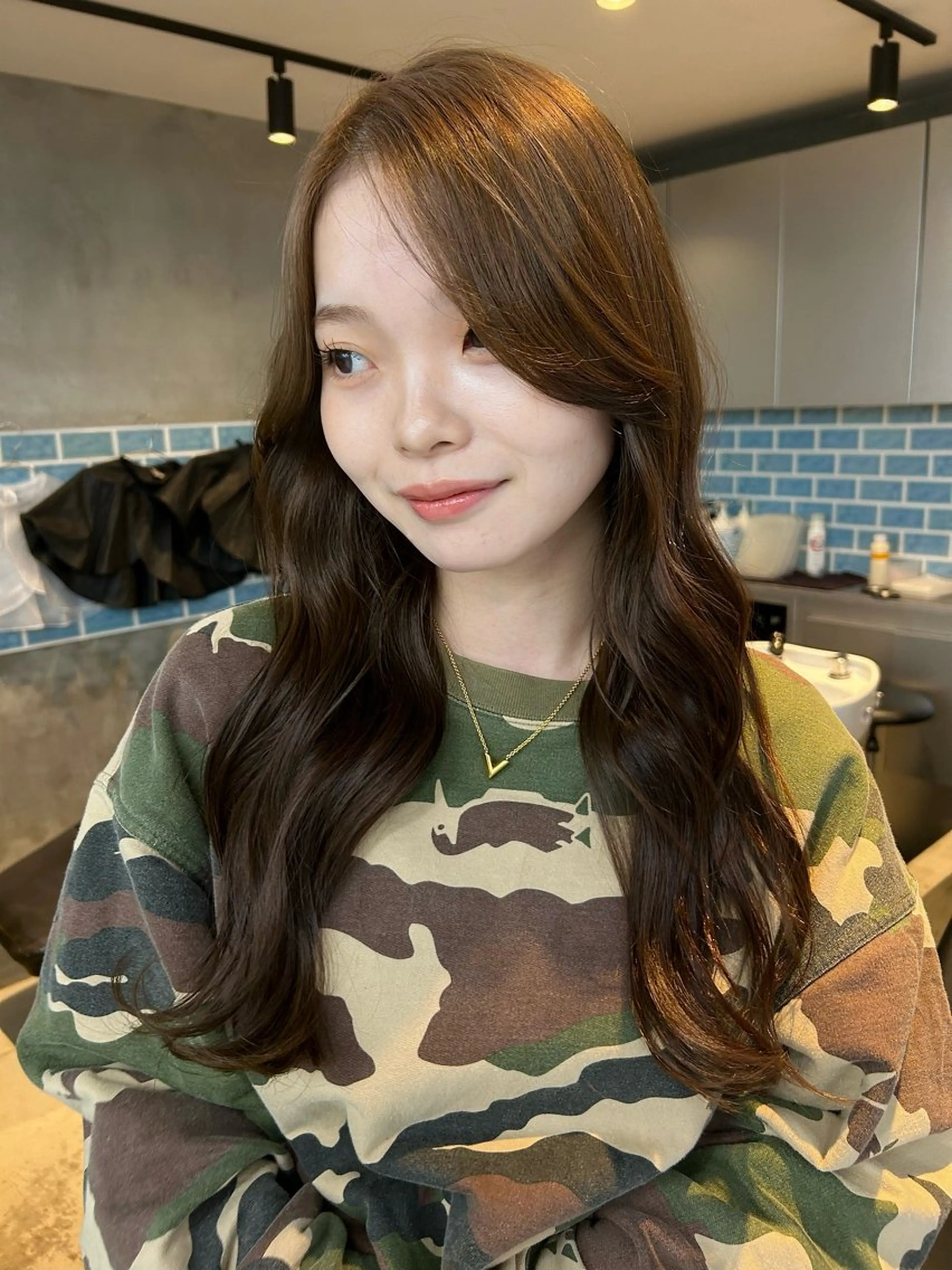 セミロング カラー 似合わせカット✂︎ りょお🫧のヘアスタイル