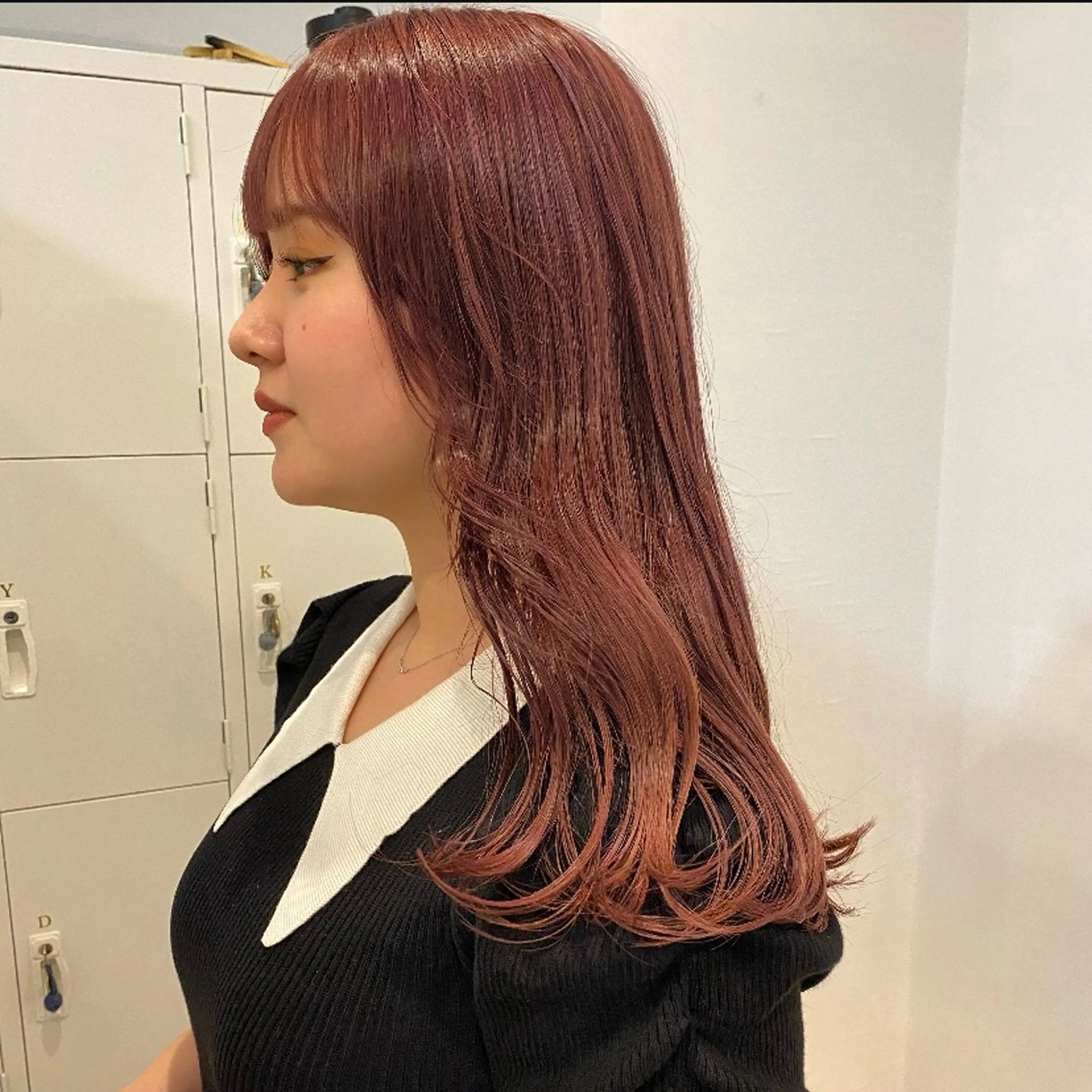 ロング カラー ブリーチ ピンクカラー カット ヘアカラー トリートメント H梅田 / 811 堀本菜奈のヘアスタイル