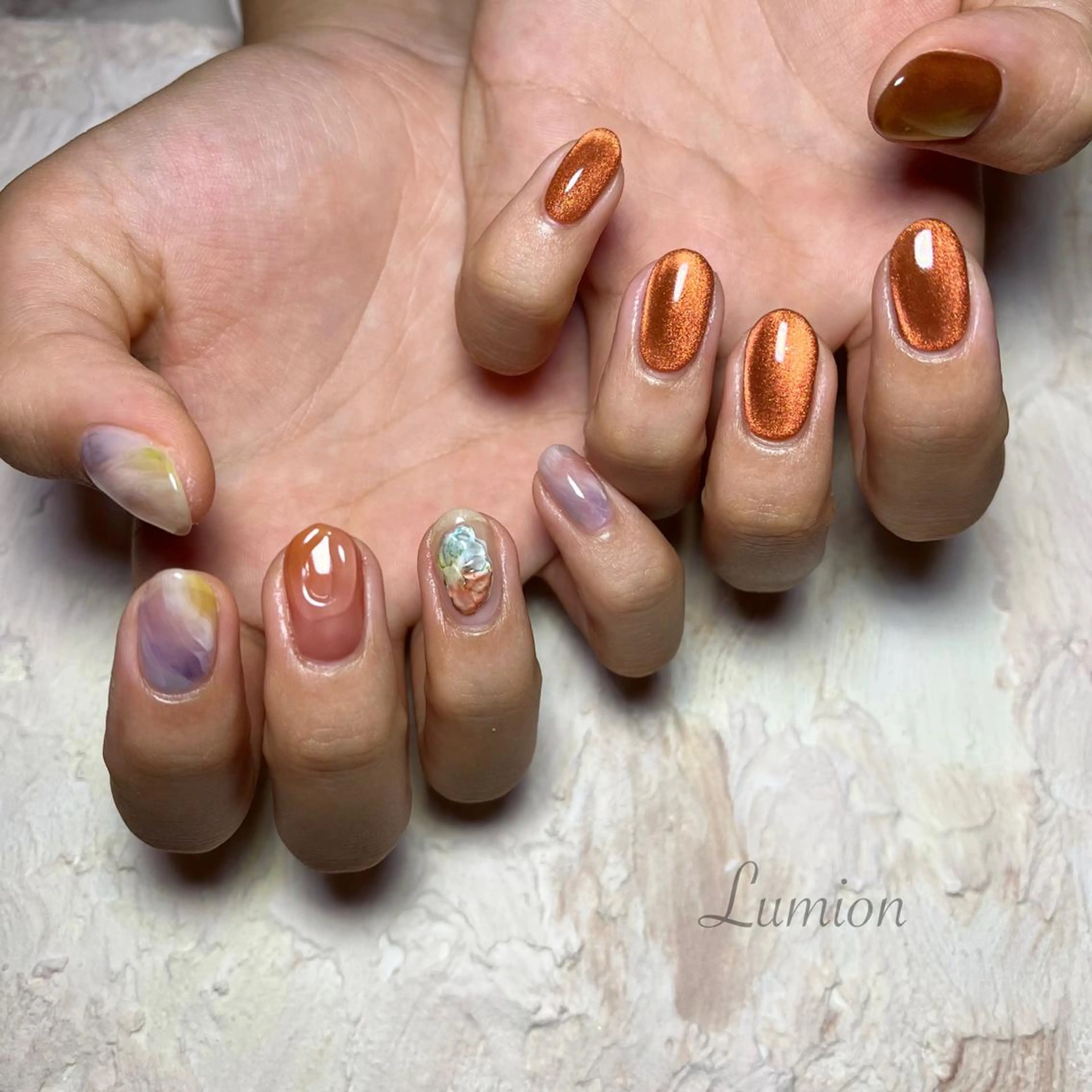 ネイル マグネットネイル ニュアンスネイル nailroom Lumionのネイルデザイン