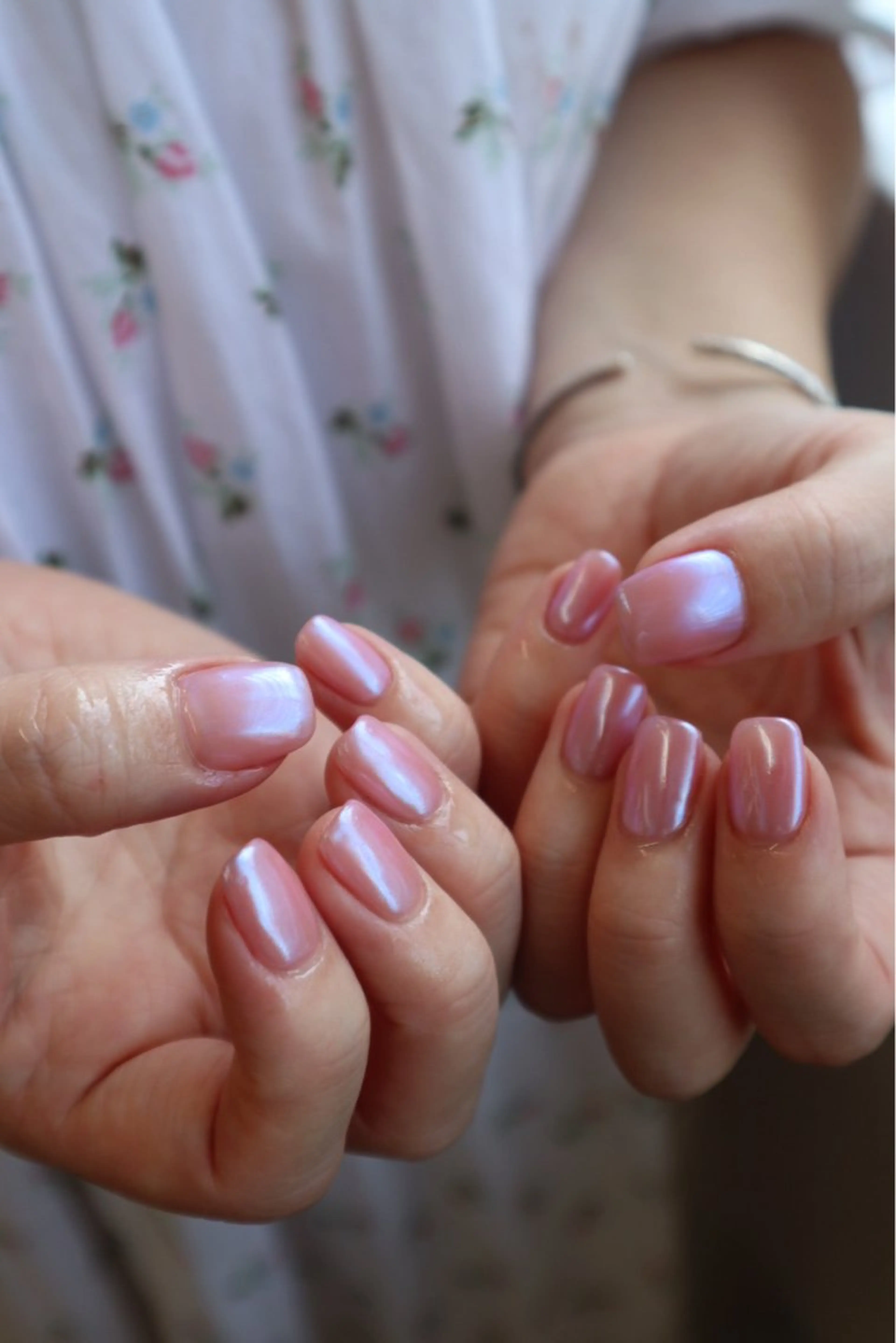 ネイル オーロラネイル マグネットネイル ピンク ハンドネイル chika ／ nailのネイルデザイン