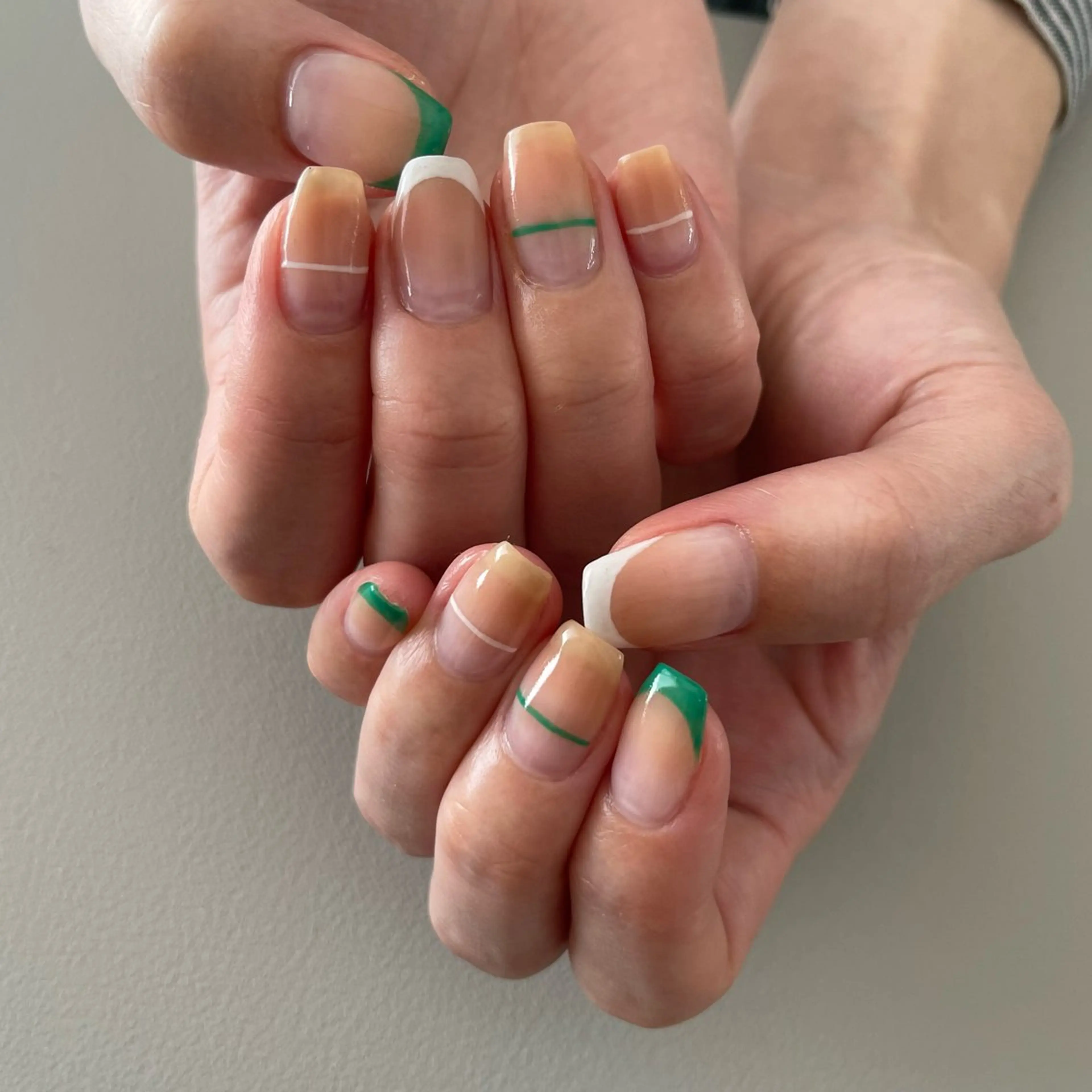 ネイル フレンチネイル Luccica nailのネイルデザイン