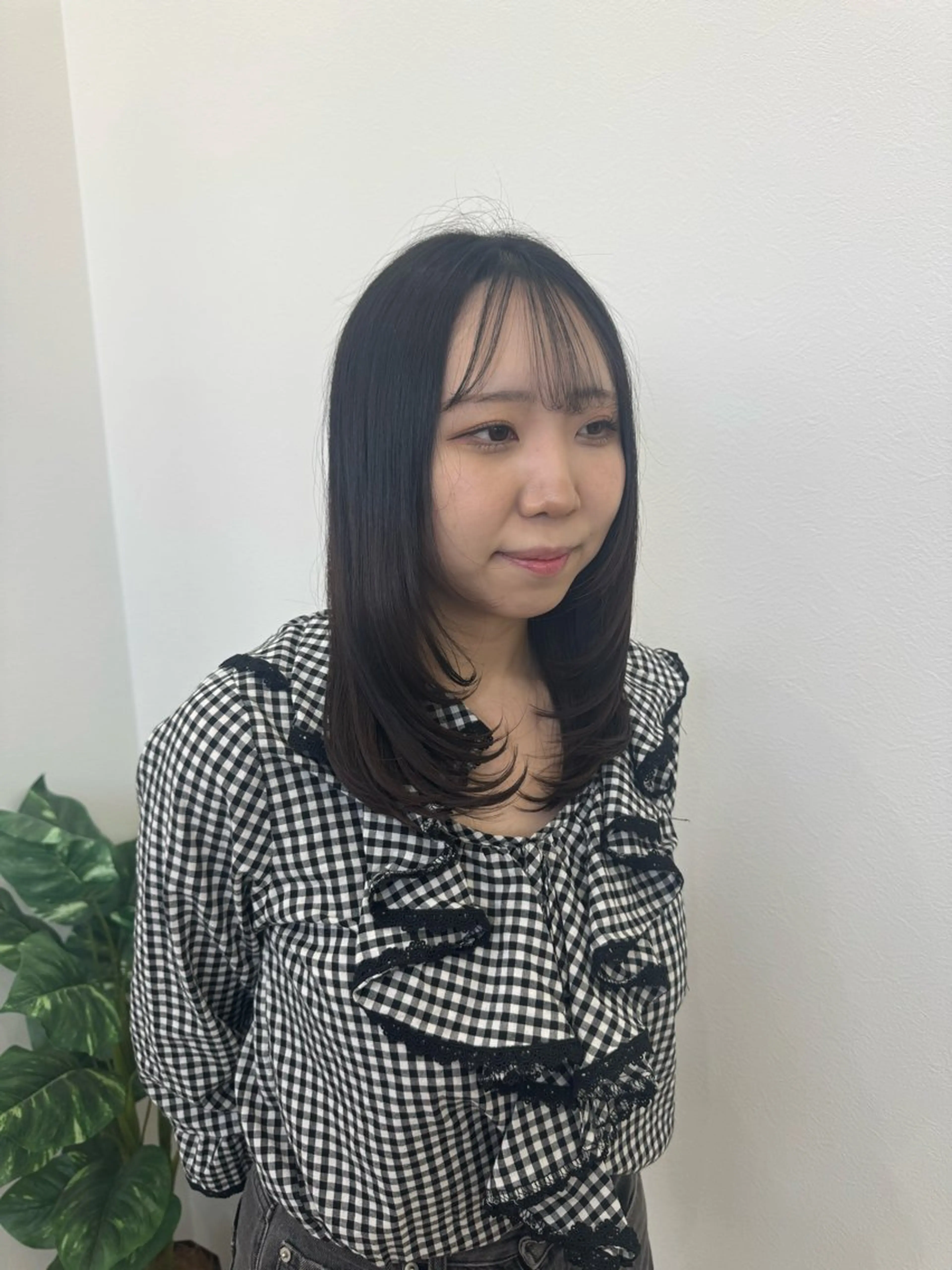 ミディアム レイヤーカット 二瓶 太一のヘアスタイル