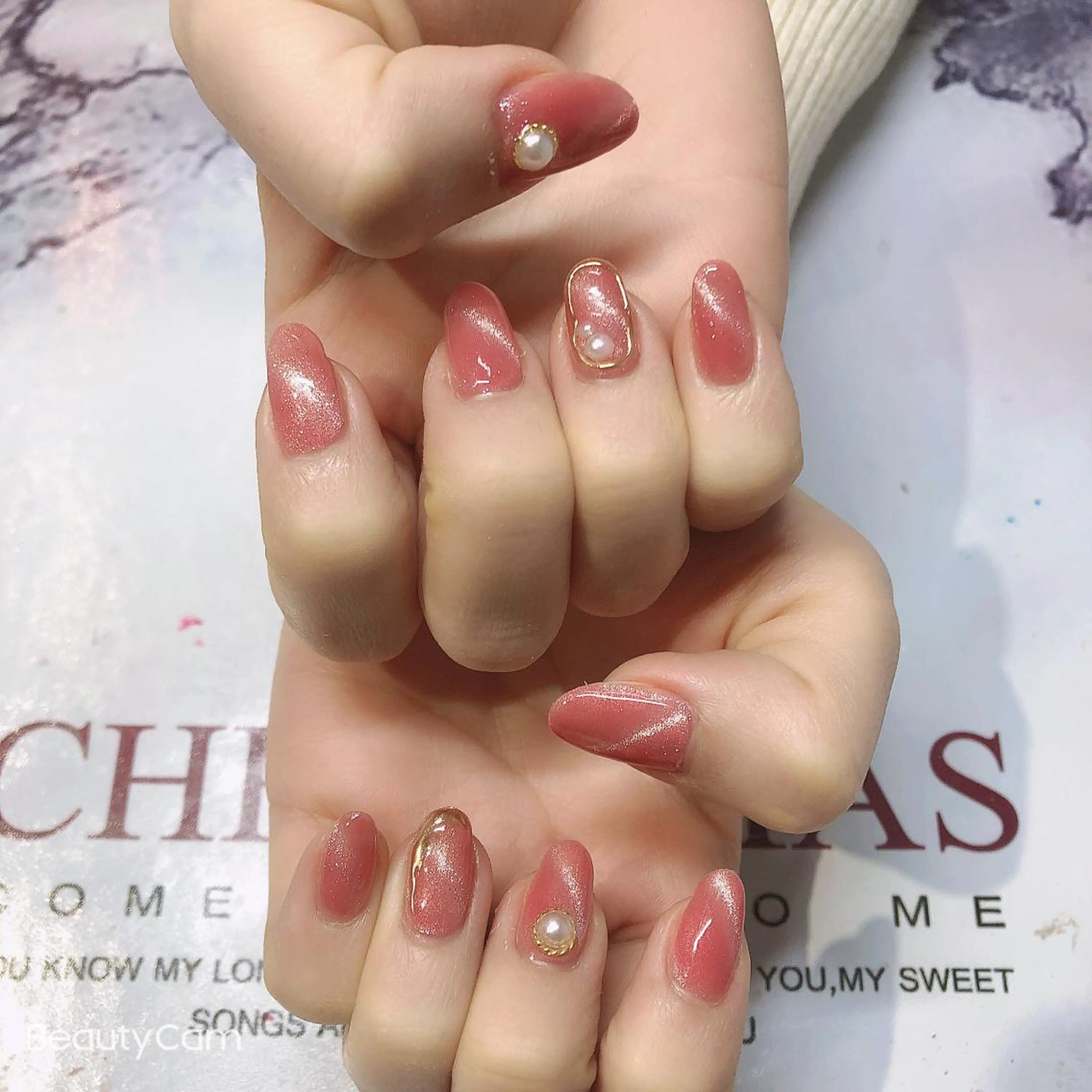 ネイル ガレンドウ 白澤 愛子のネイルデザイン