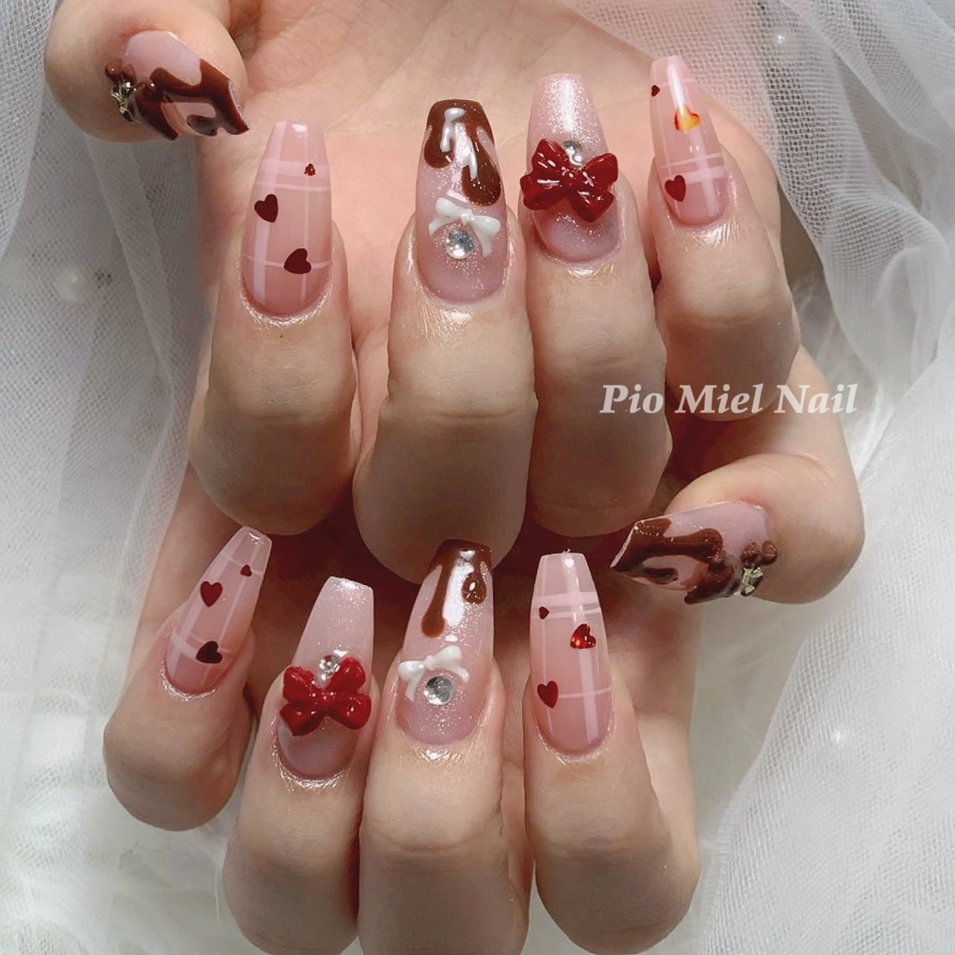 ネイル 韓国ネイル マグネットネイル ニュアンスネイル シンプルネイル ツイードネイル Pio Mielのネイルデザイン
