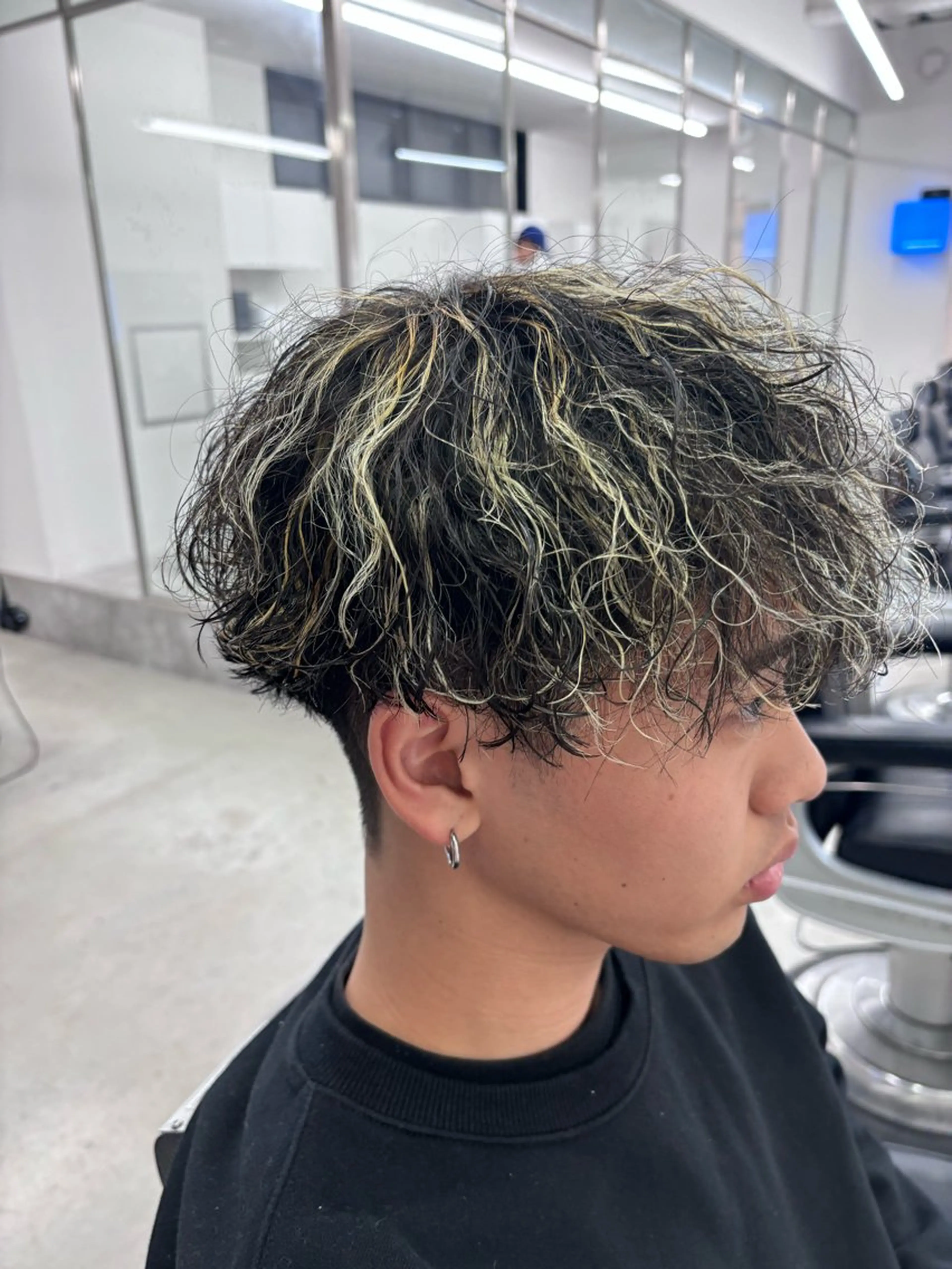 メンズ マッシュ メンズパーマ メンズショート スパイキーショート 波巻きパーマ ヘアカラー 土岐 仁/メンズ専門 パーマ特化美容師🌀のヘアスタイル