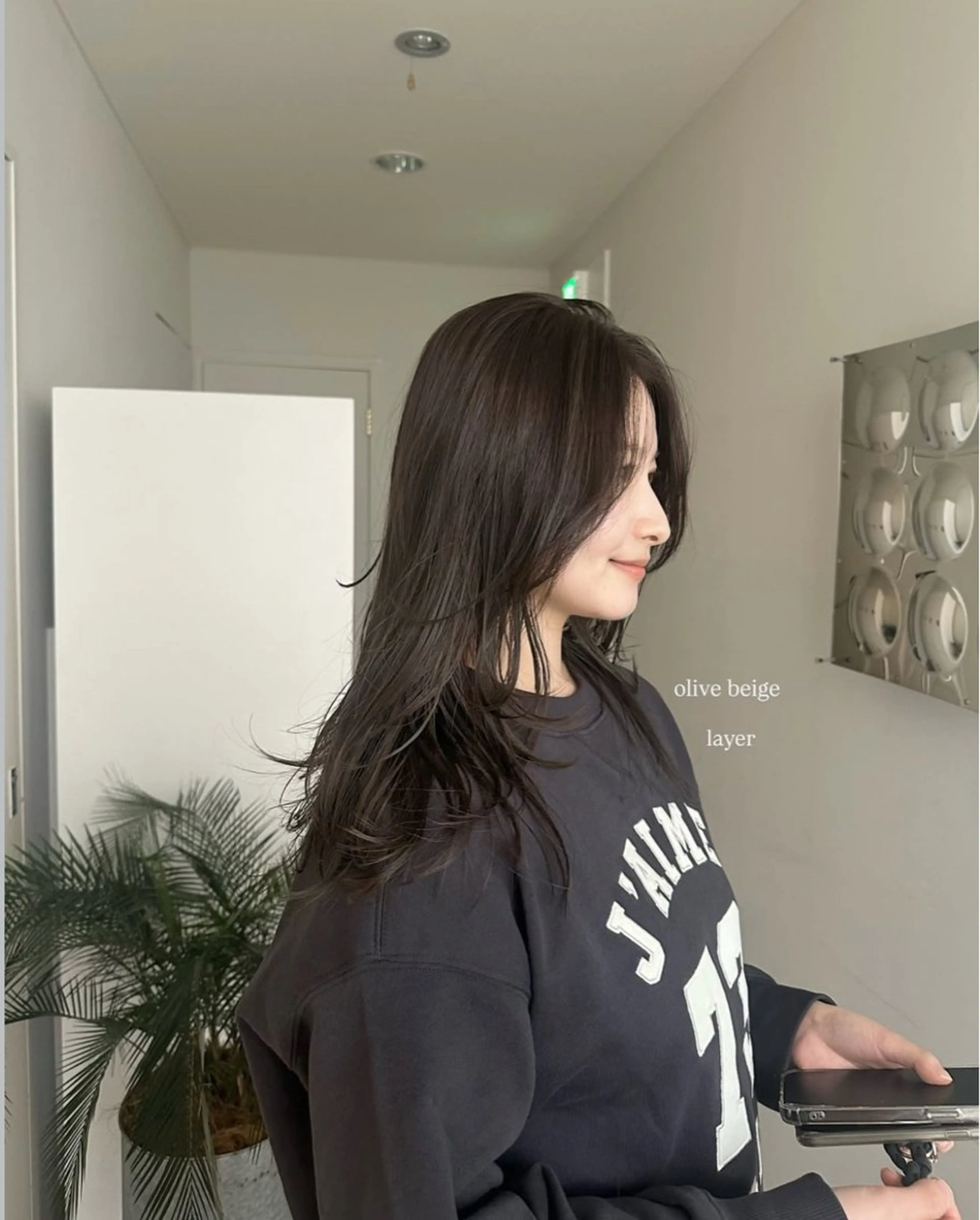 ミディアム カラー 透明感カラー/顔周り レイヤー/髪質改善のヘアスタイル