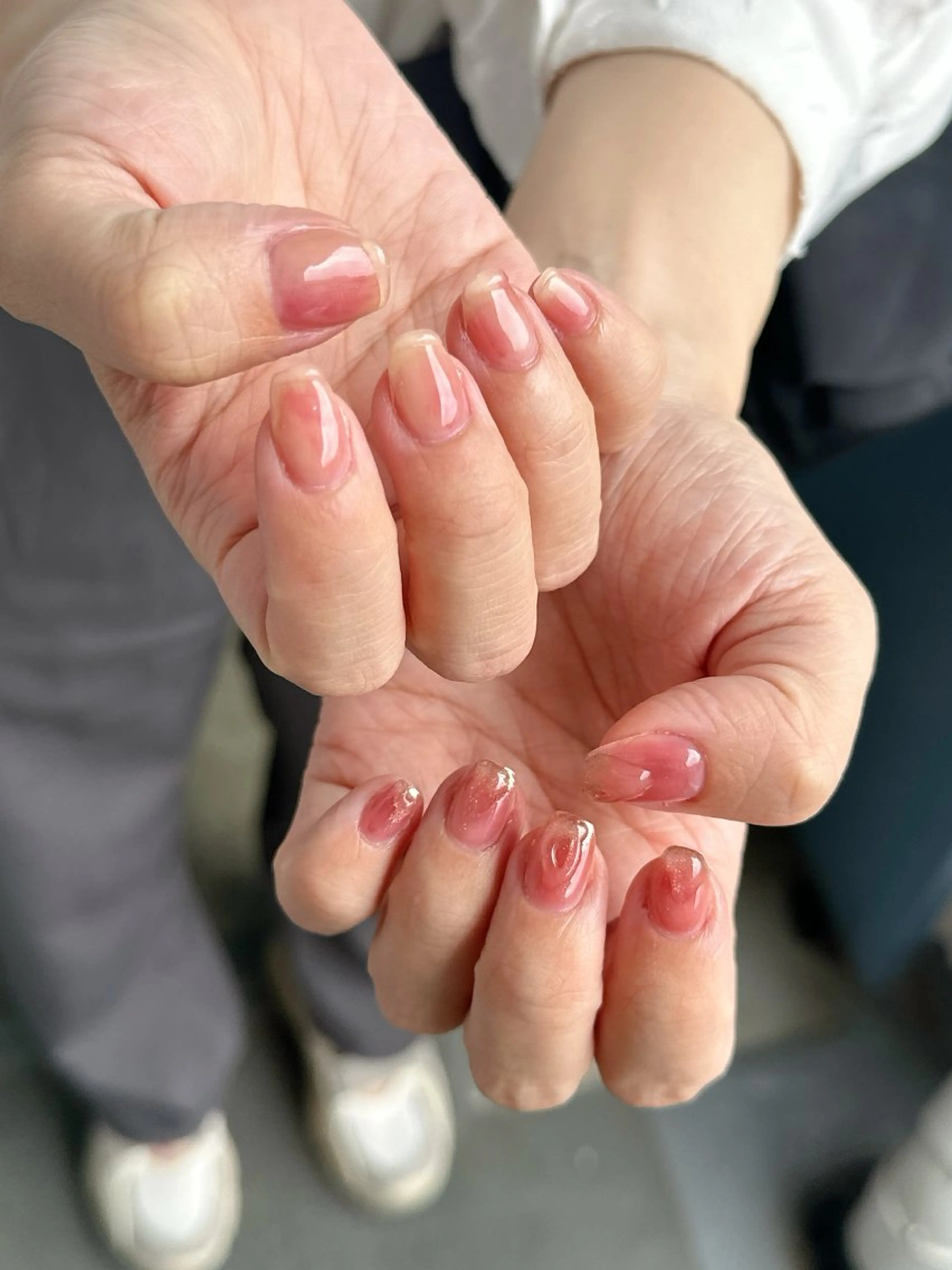 ネイル オーロラネイル フットネイル フレンチネイル ジェルネイル マグネットネイル kiki nail たまプラーザのネイルデザイン