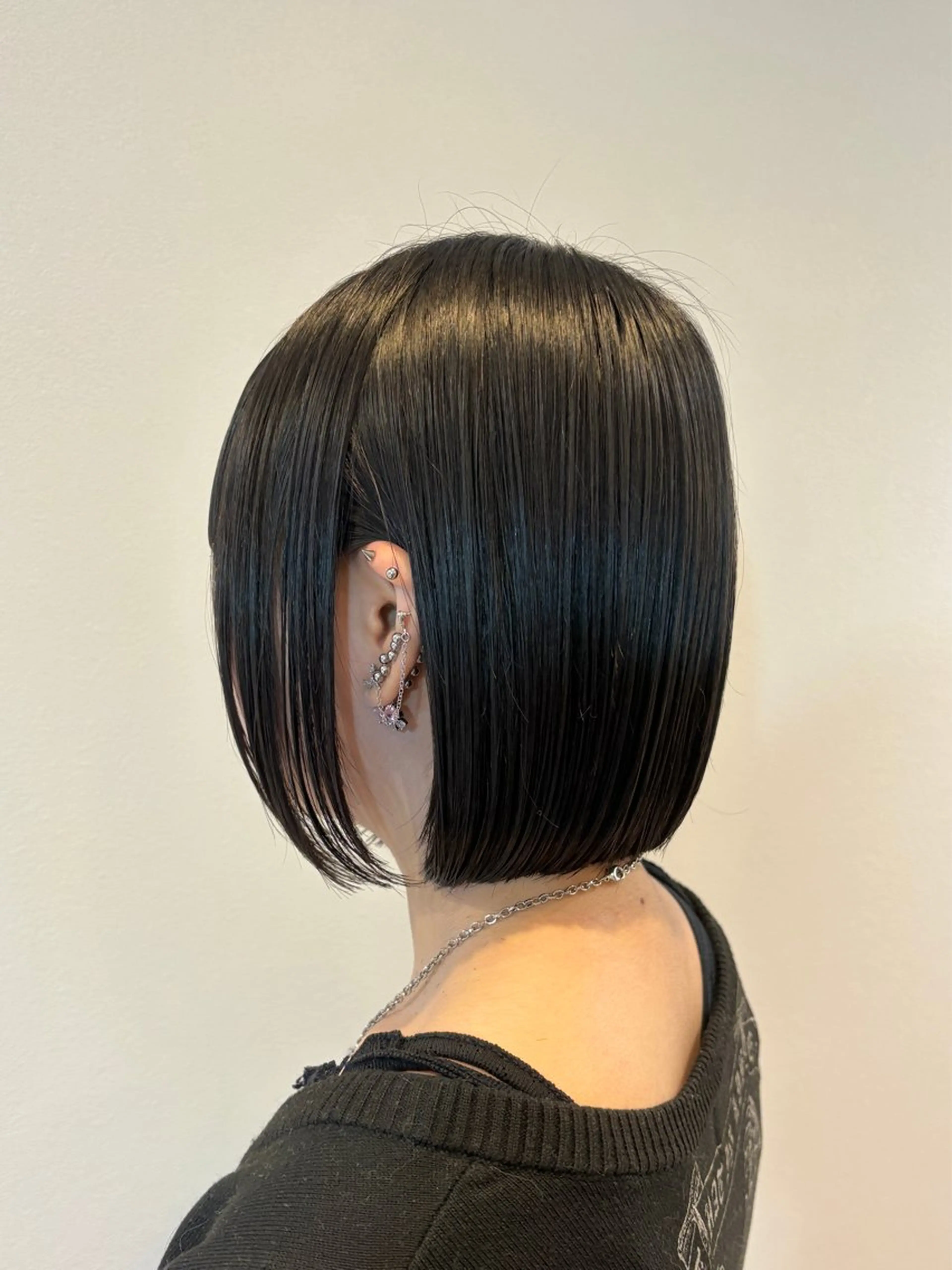 ショート ボブ カット トリートメント ショート/レイヤー/ ボブ/安本和史のヘアスタイル