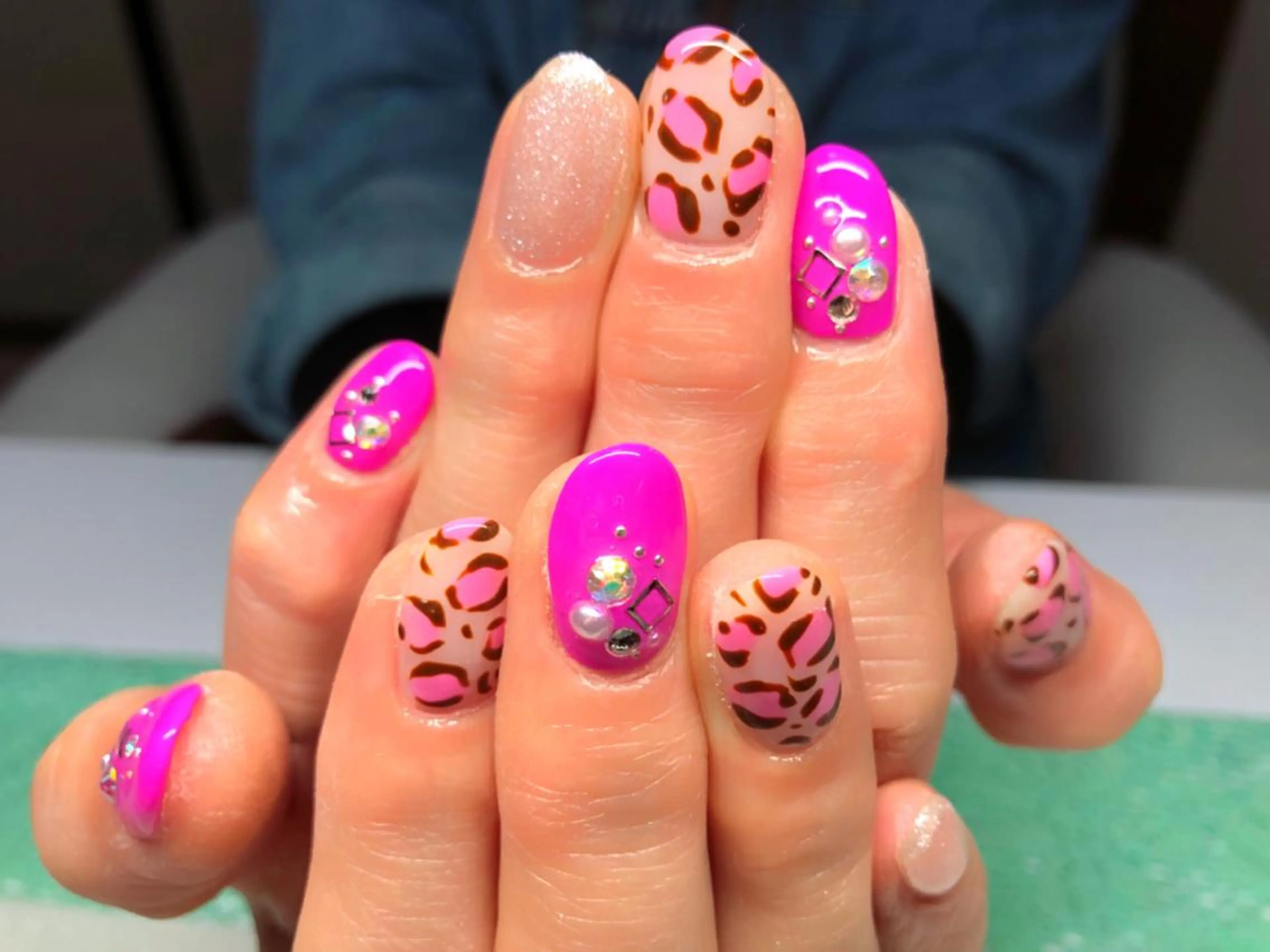 ネイル Li'leaNail AINAのネイルデザイン